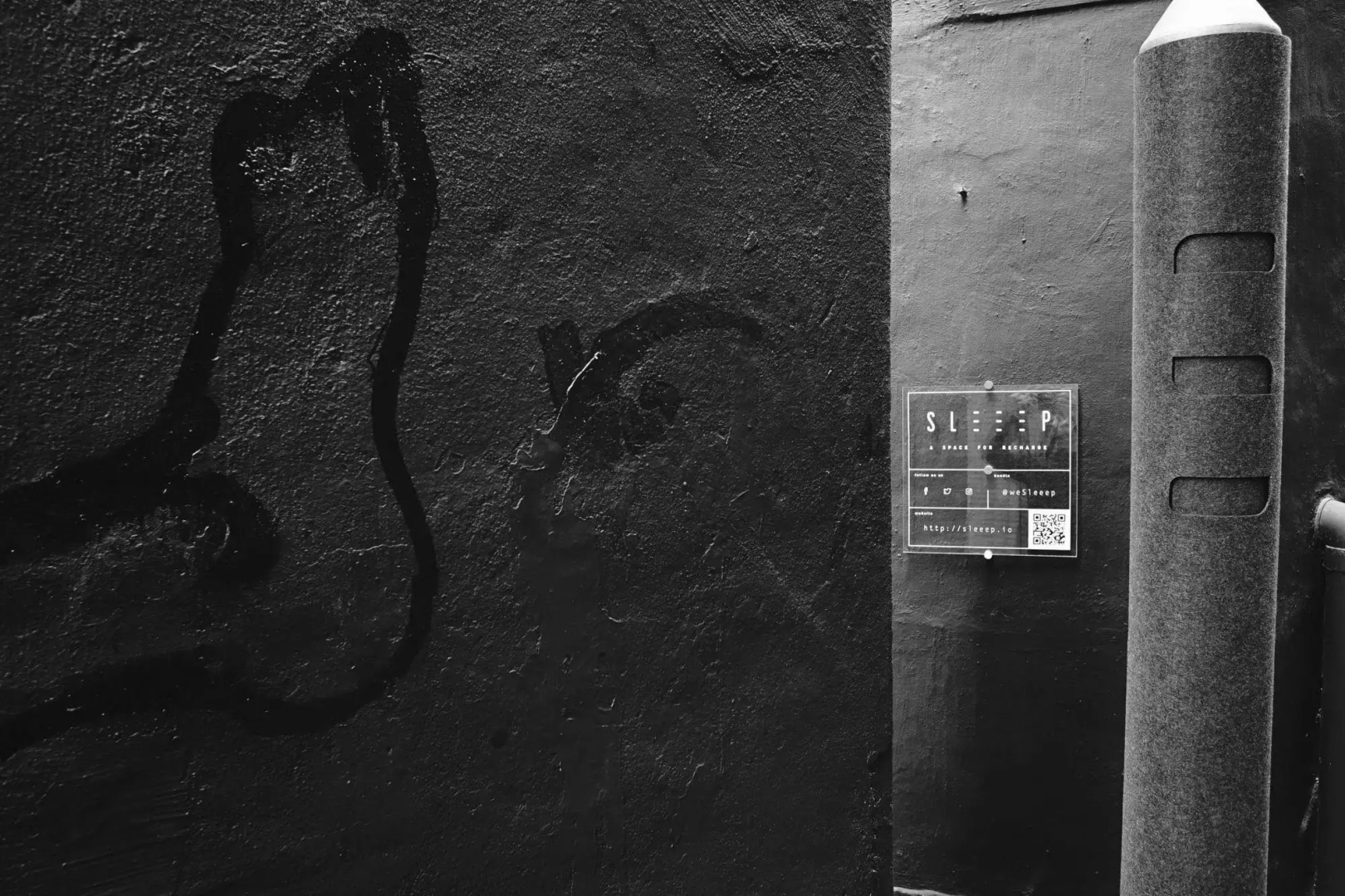 SLEEEP - Capsule Hotel