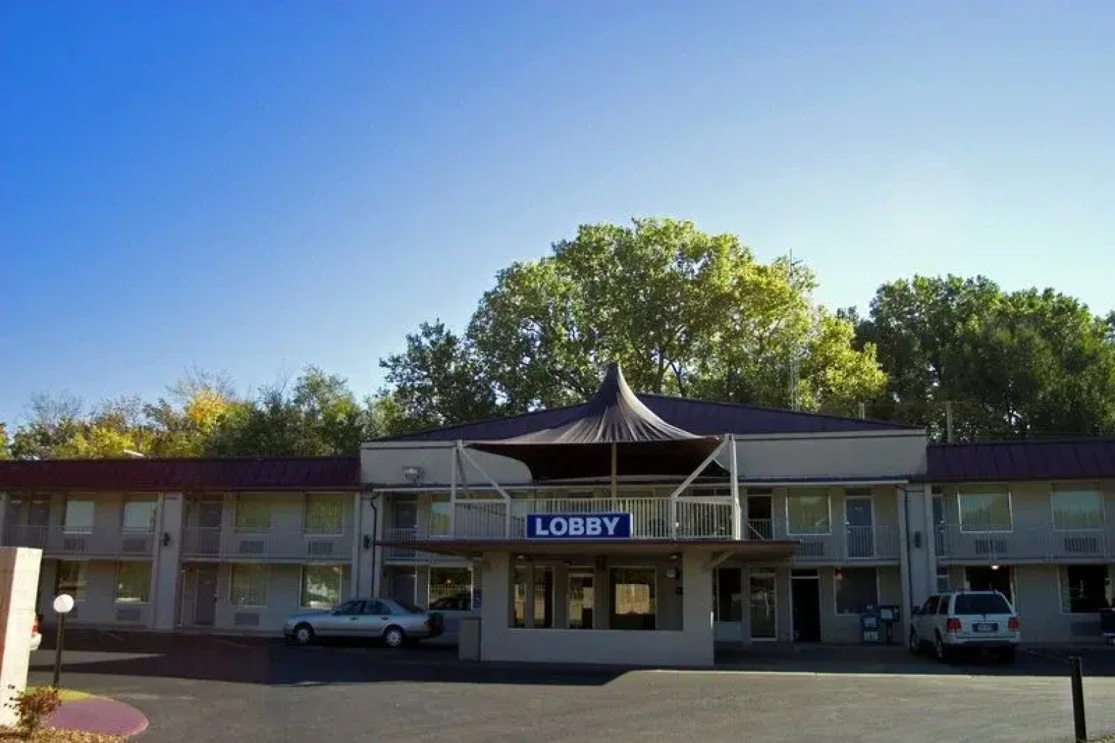 Econo Lodge Inn & Suites Salina