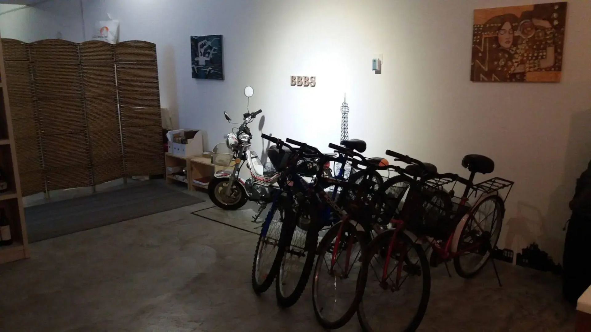 Bed & Bike Backpackers Studio