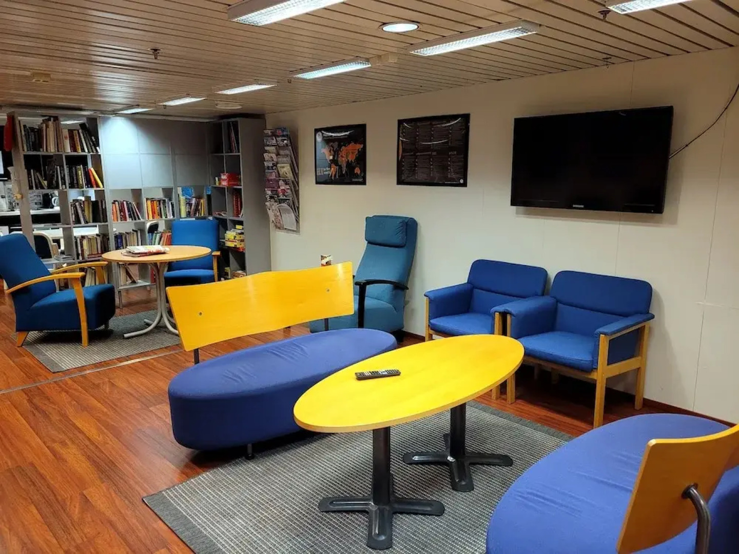 Laivahostel S/S Bore
