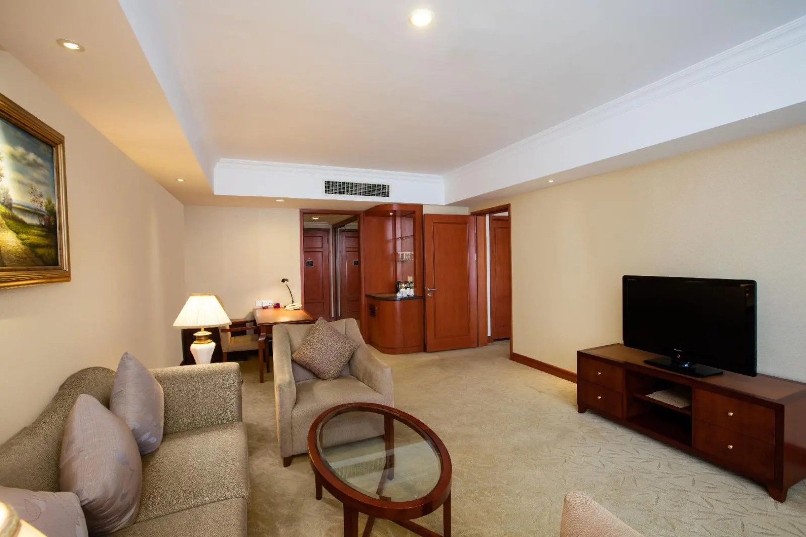 Golden Eagle Summit Hotel