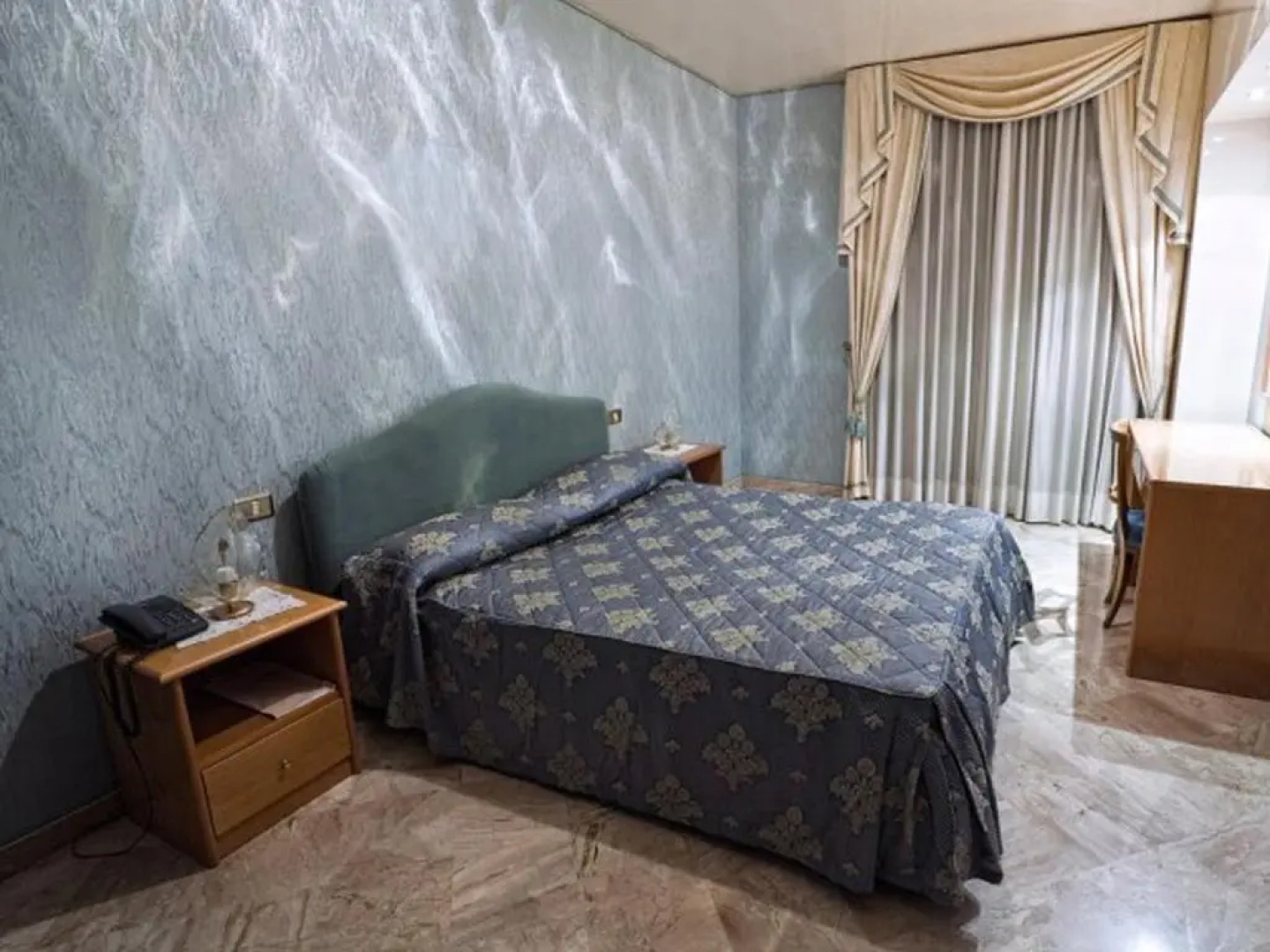 Sunny Palace Hotel Restaurant