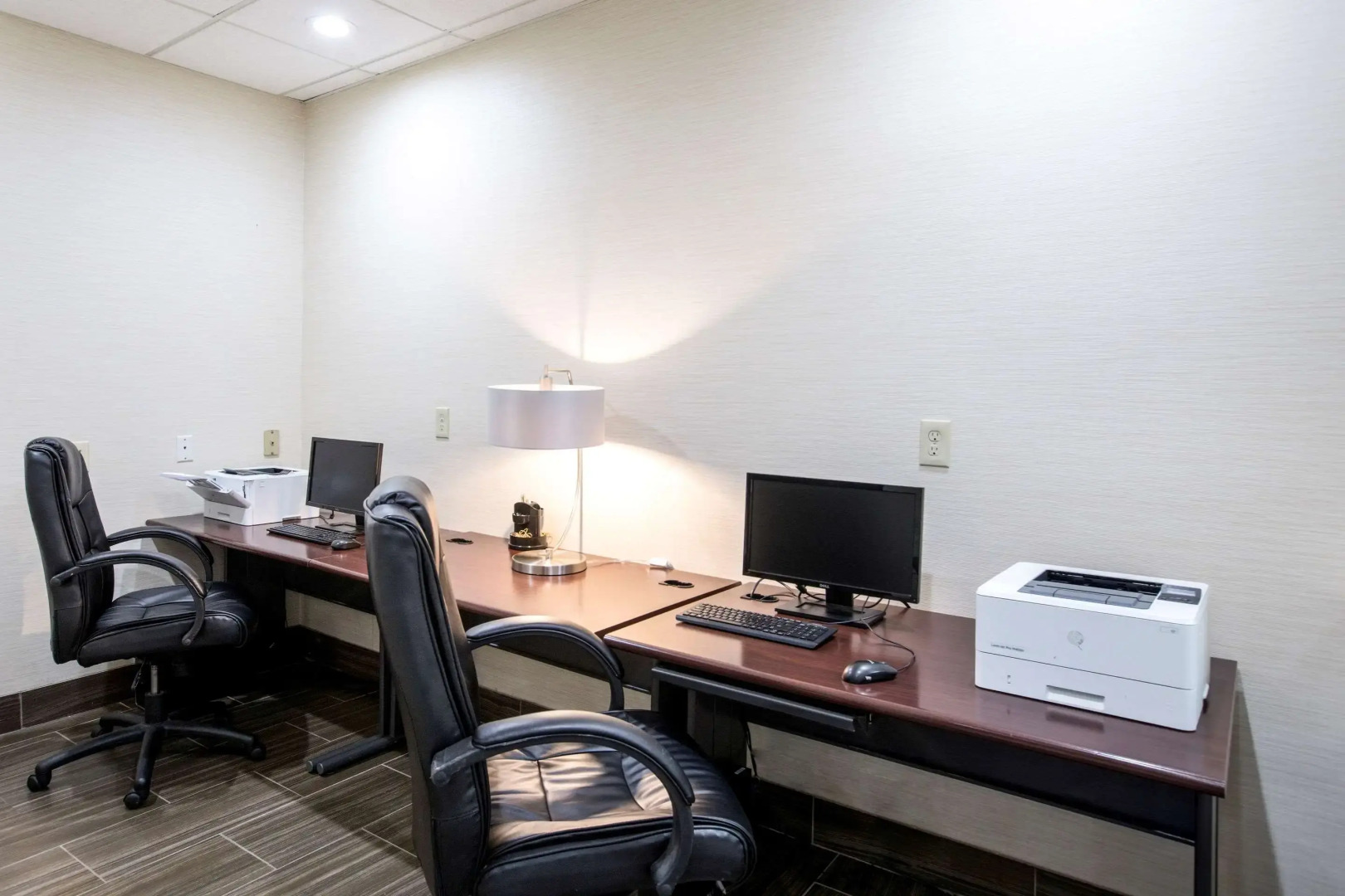 Clarion Hotel Detroit Metro Airport