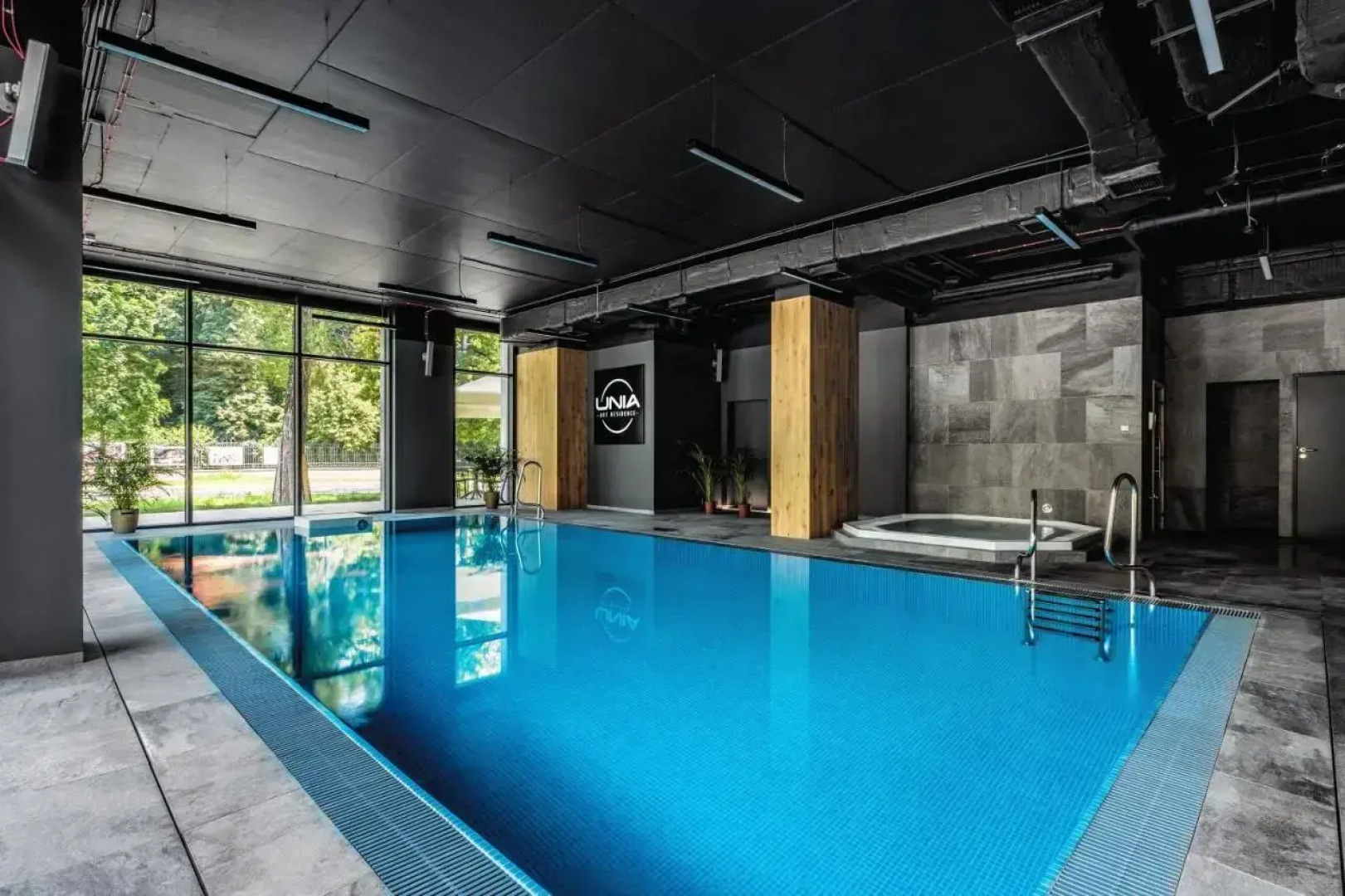 PLATiNIUM RESIDENCE&SPA BASEN-SAUNA CENTRUM