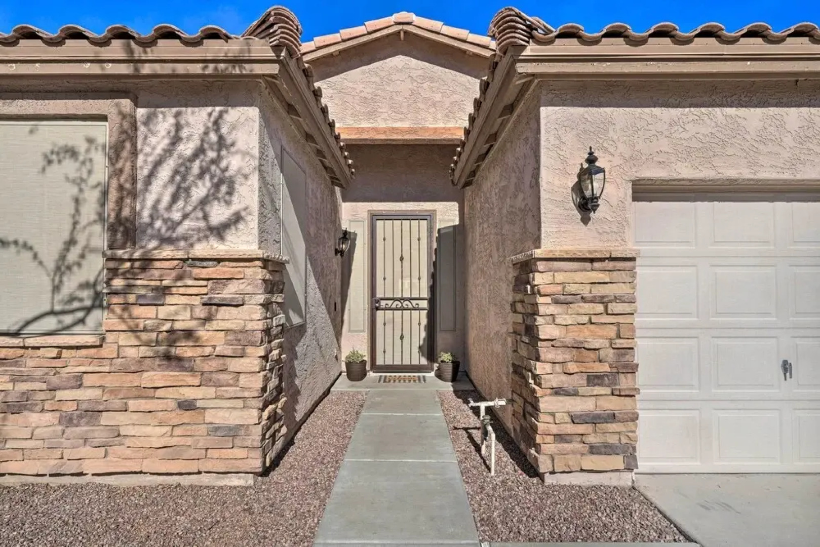 Peoria Escape ~ 8 Mi to State Farm Stadium