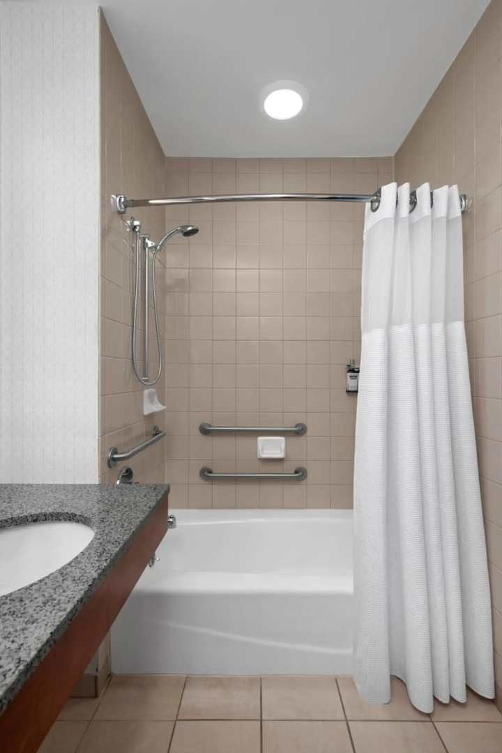 Hyatt Regency Pittsburgh International Airport