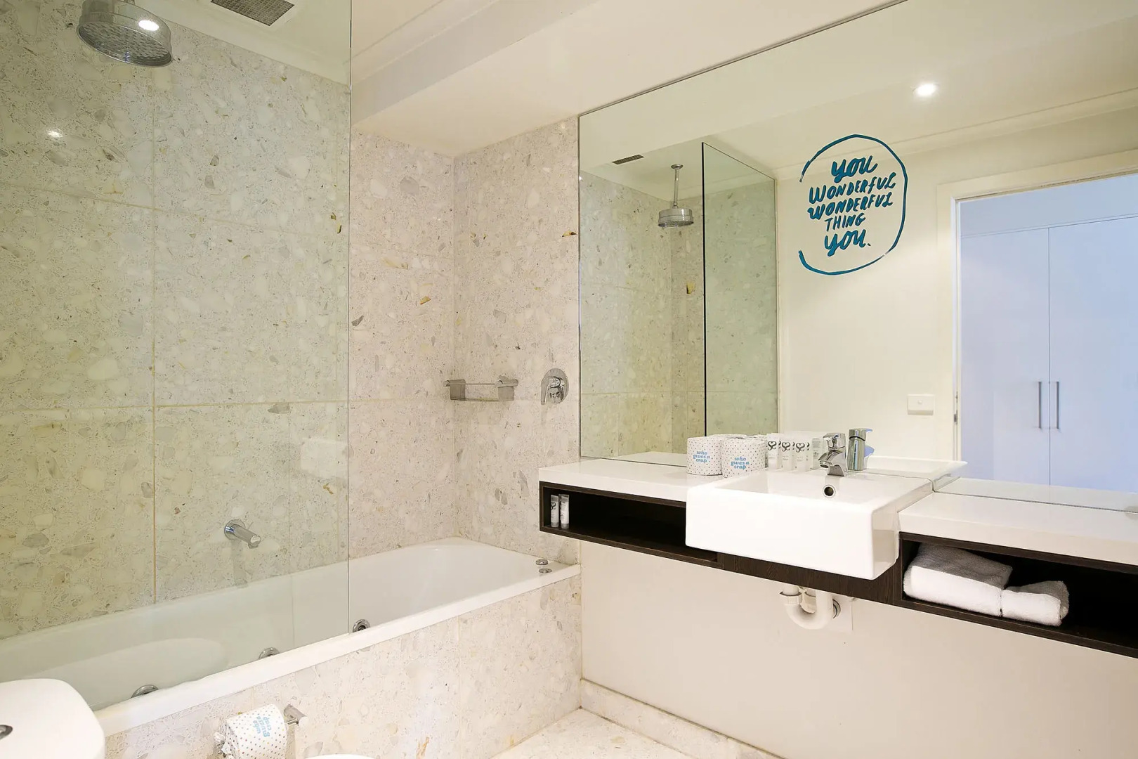 Silverski Hotel and Apartments