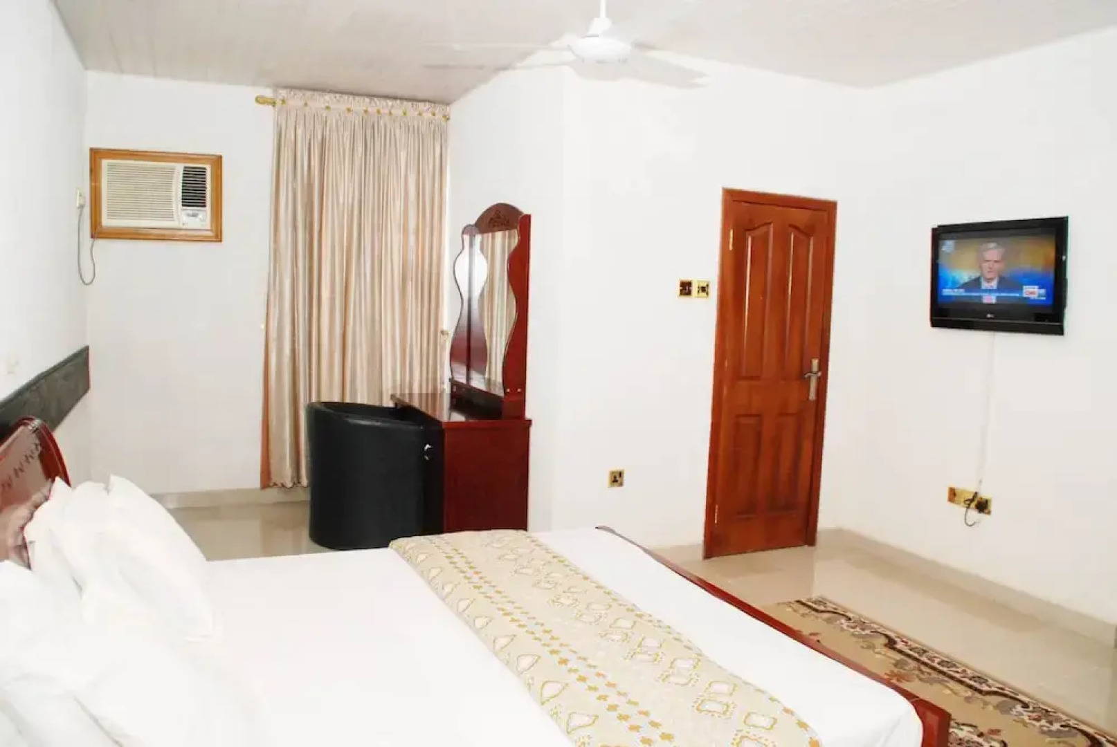 Royalty Hotels & Recreations