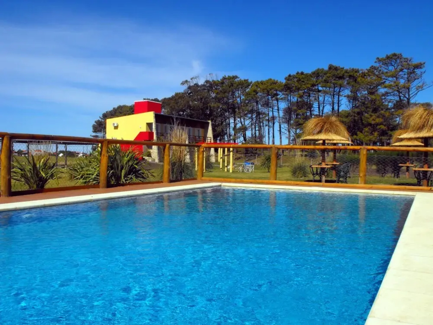 Hotel Puerta del Bosque