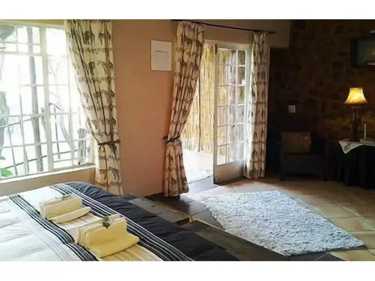 Zenzele River Lodge