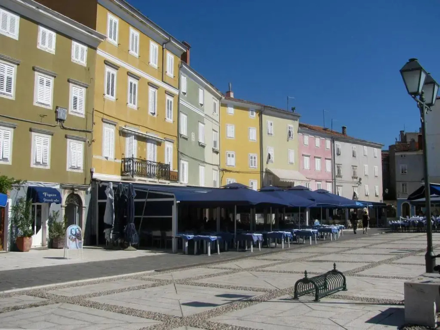 Apartment Pogled na luku