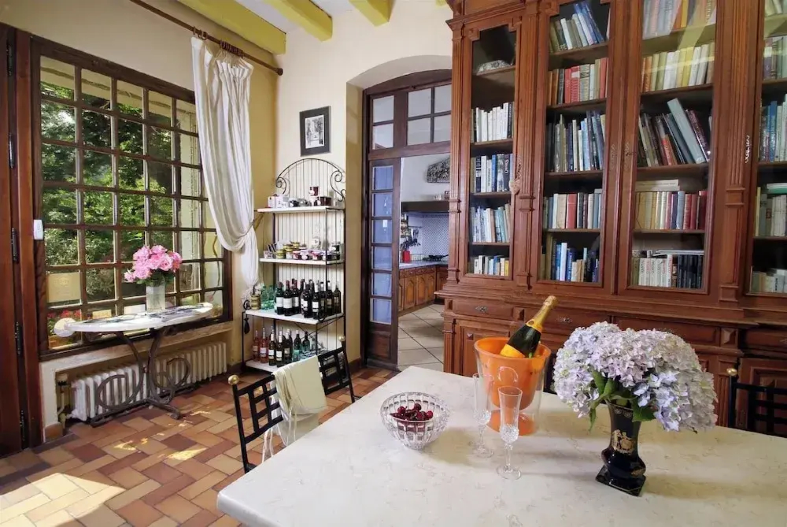 Villa Aimee Luxury Apartments With Heated Pool