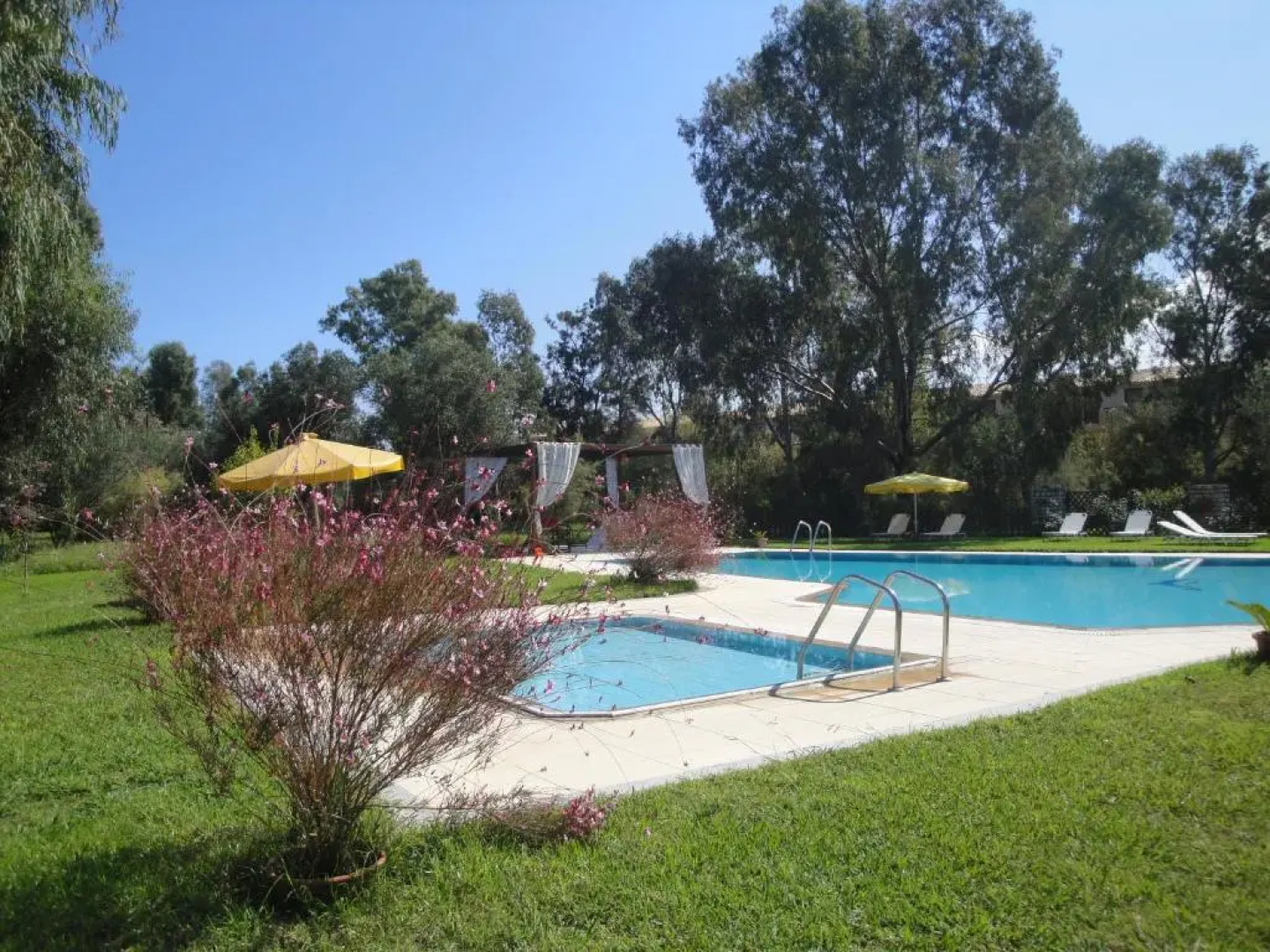 Tellis Holiday Rooms