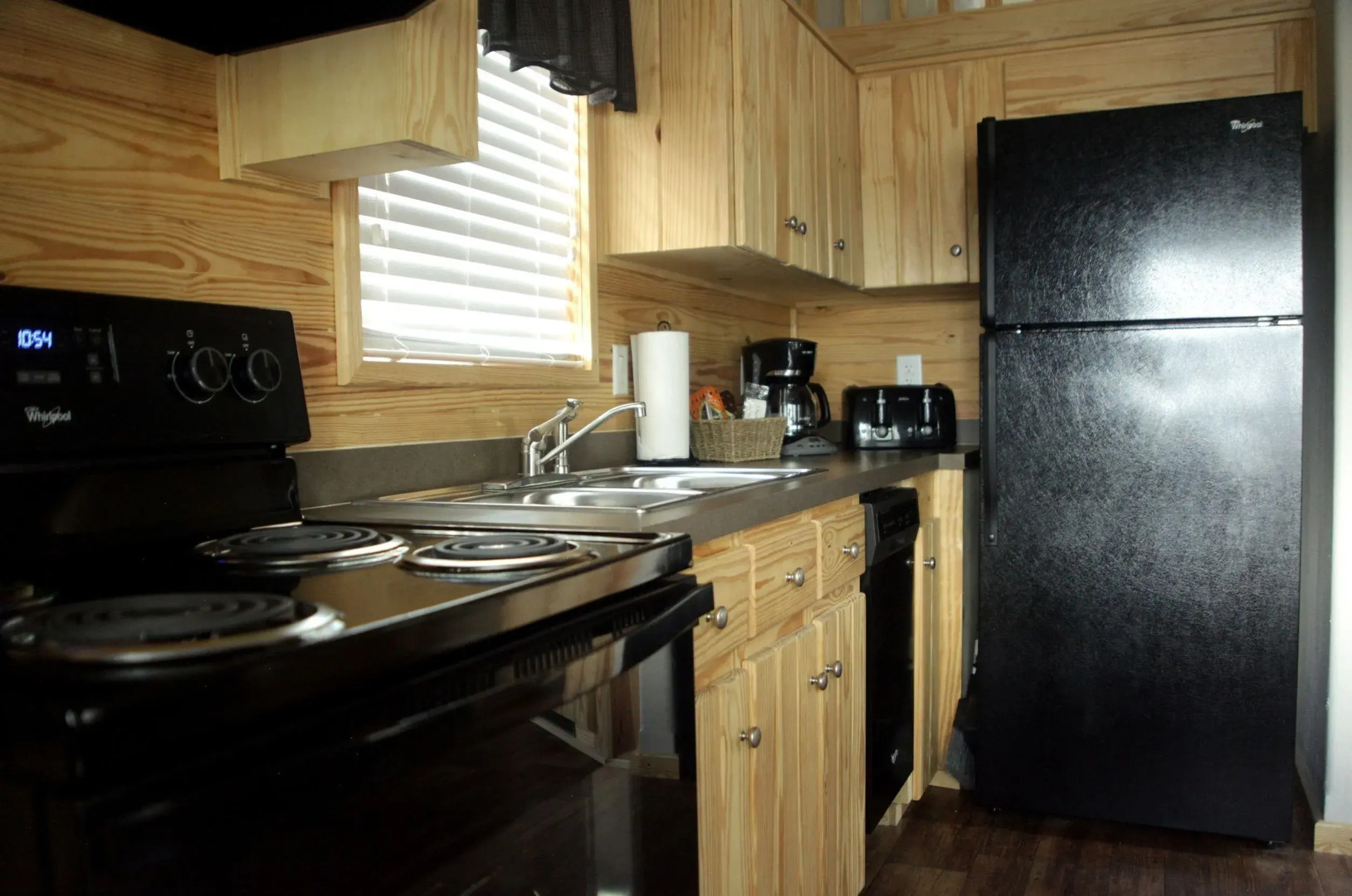 Hill Country Cottage and RV Resort