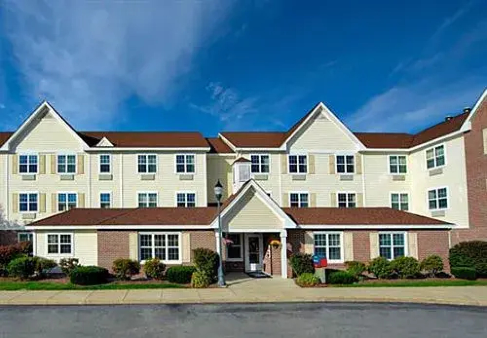 TownePlace Suites Manchester Boston Regional Airport