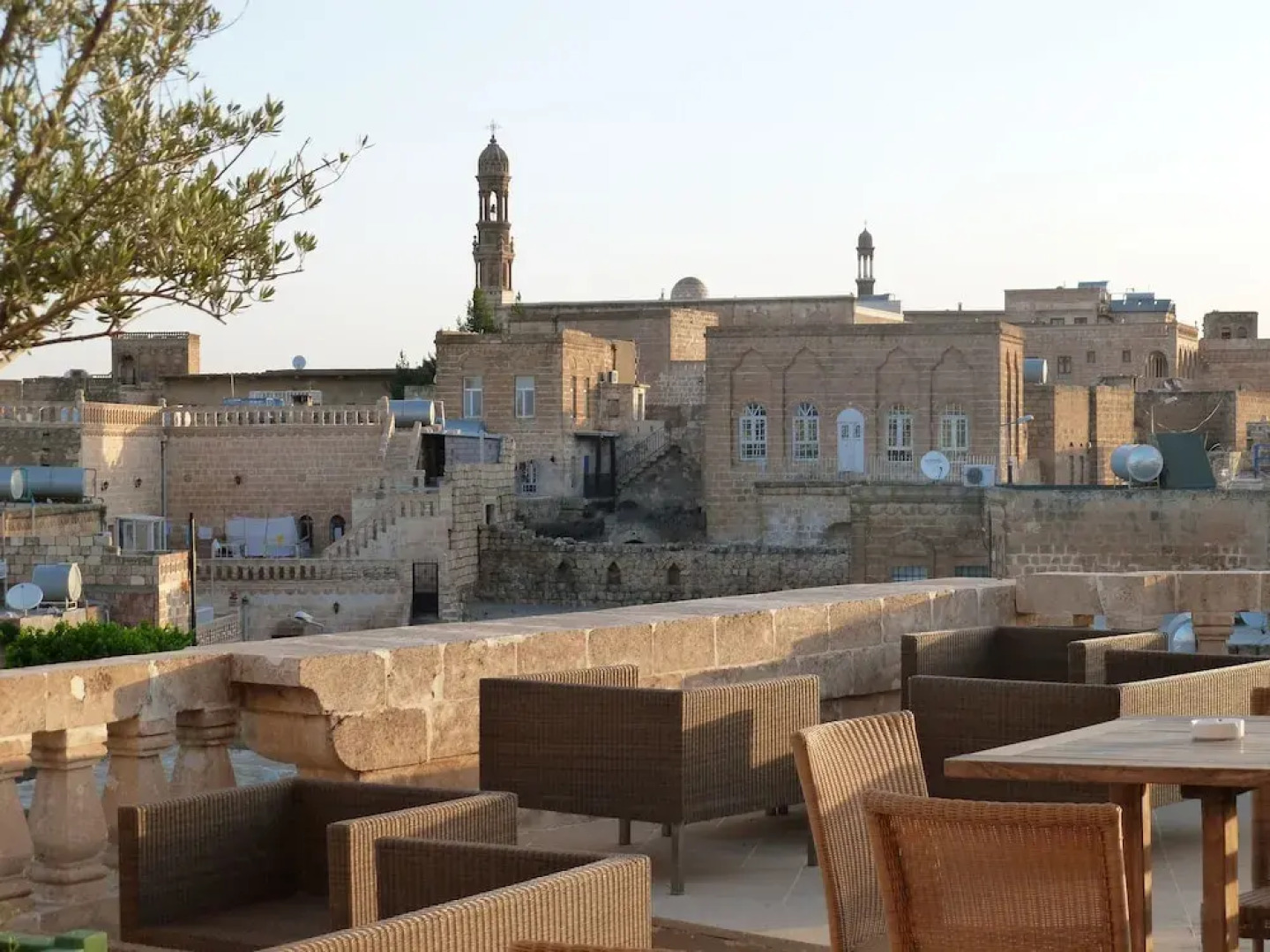 Shmayaa Hotel - Special Class