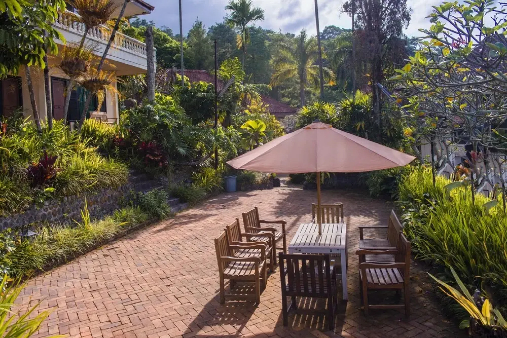 Blessing Hills Family Resort & Hotel