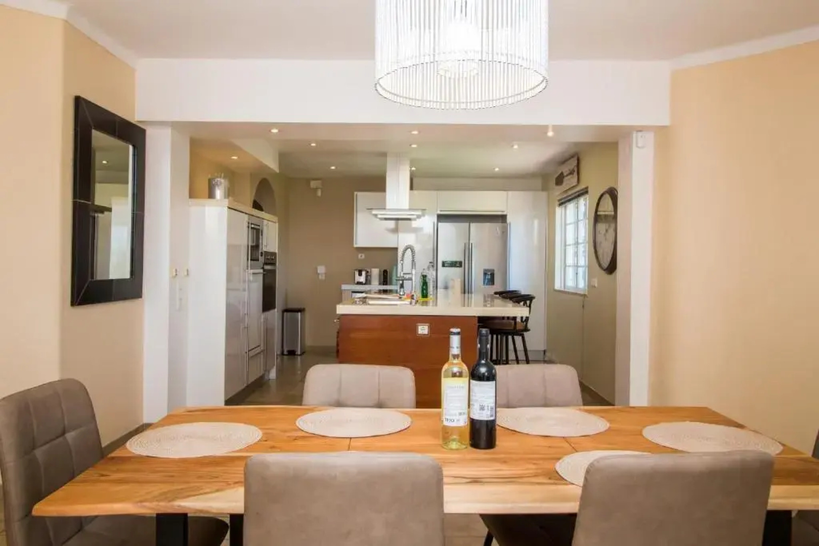 Villa Bliss 450 m2 Luxury Oasis with Saltwater Pool