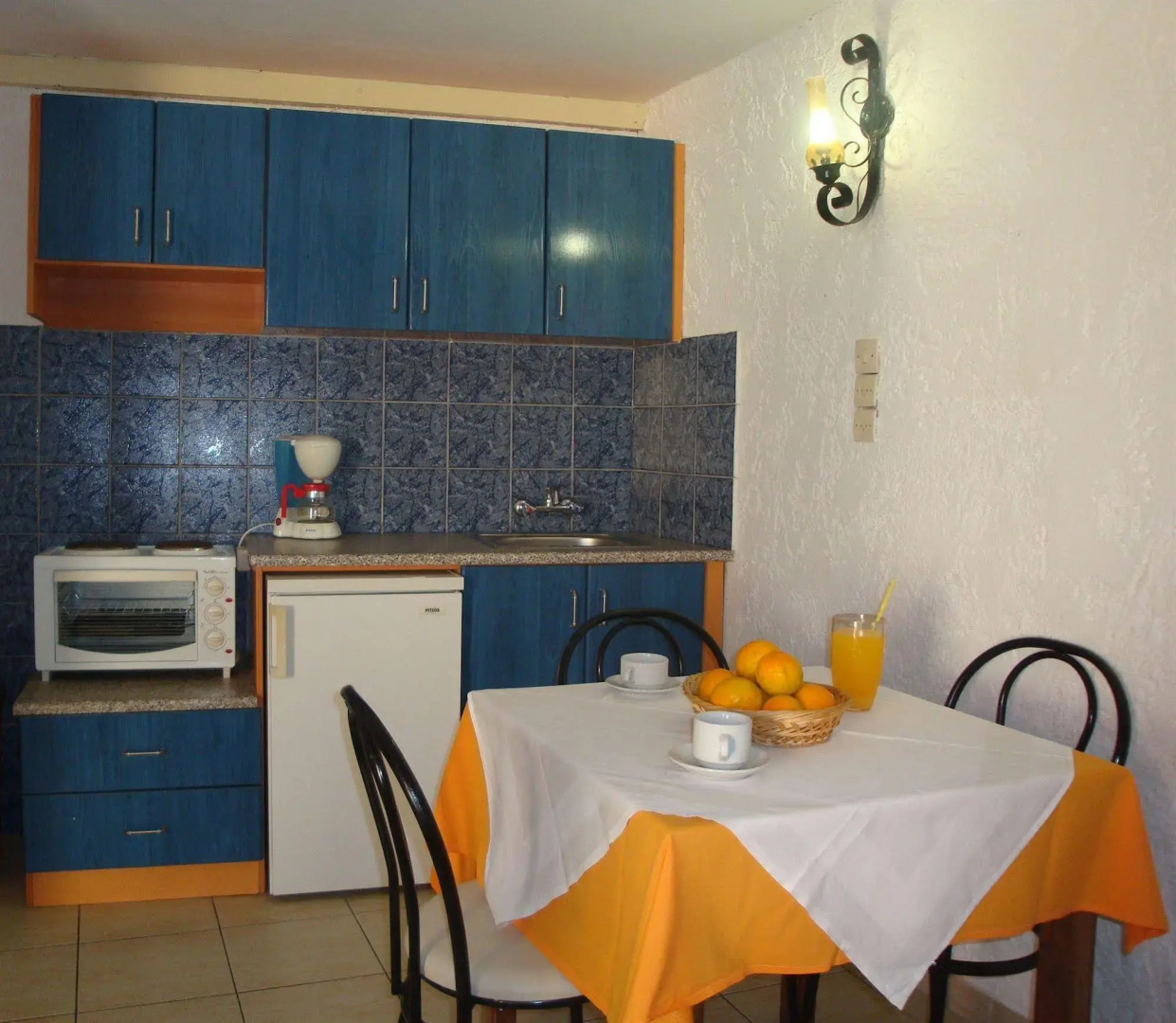 Maria-Flora Apartments