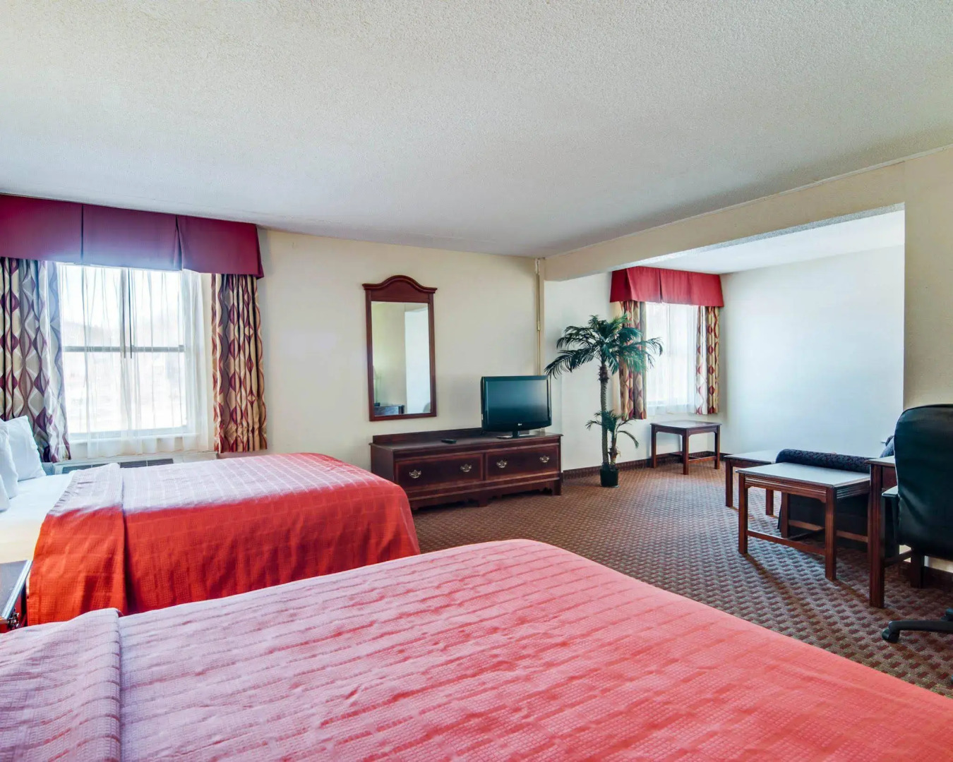 Spark by Hilton Lexington