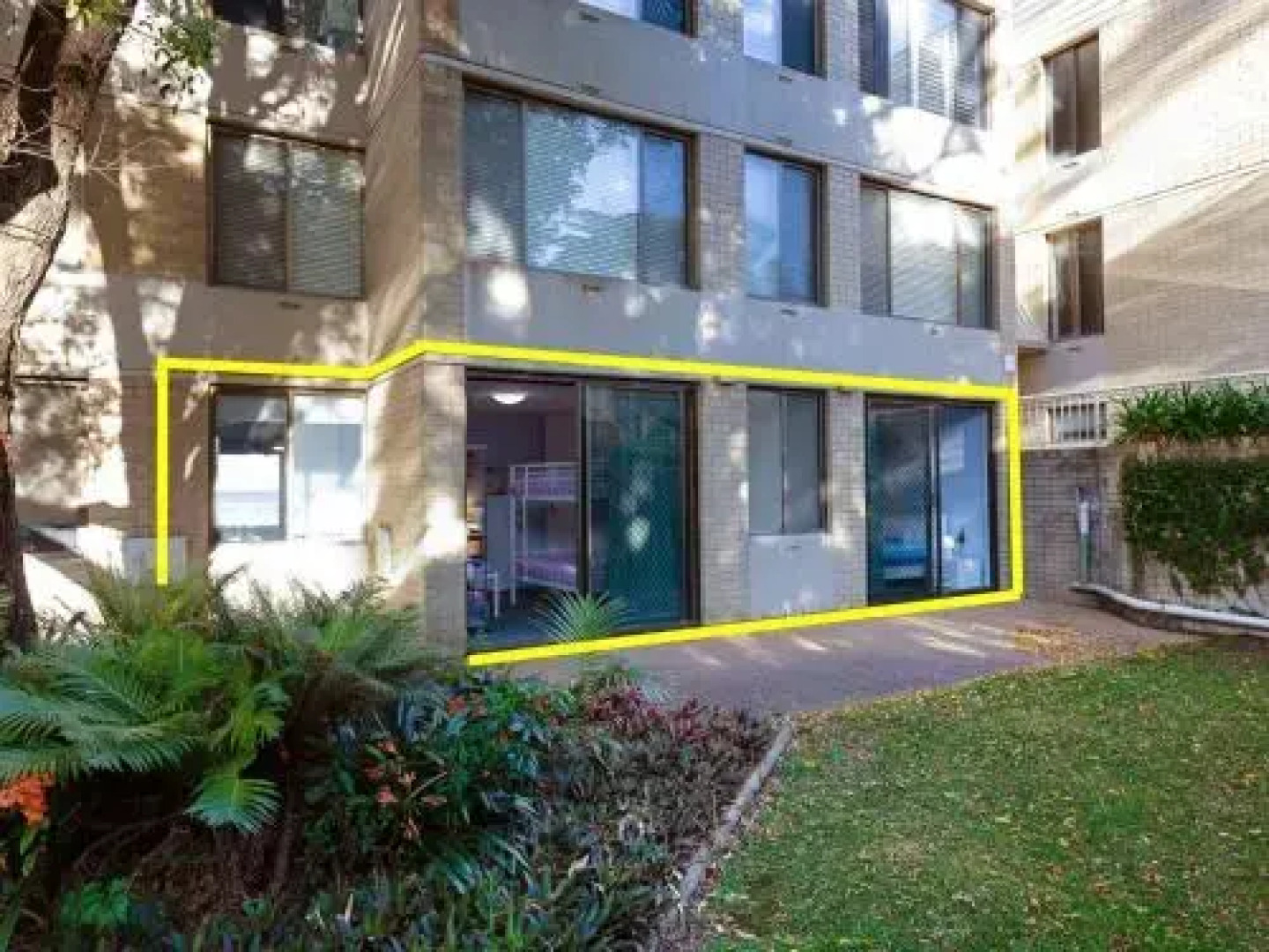 4 'Harbourside' 3-7 Soldiers Point Road - Ground Floor On The Waterfront