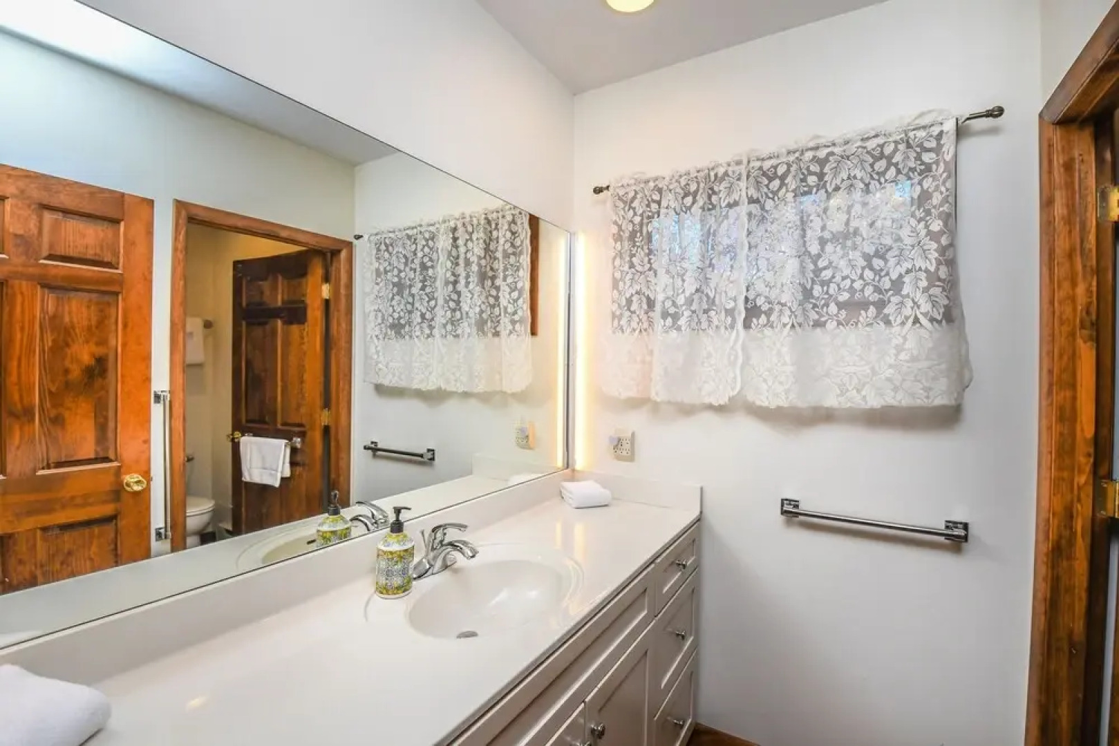 Crow's Point Retreat 4 Bedroom House