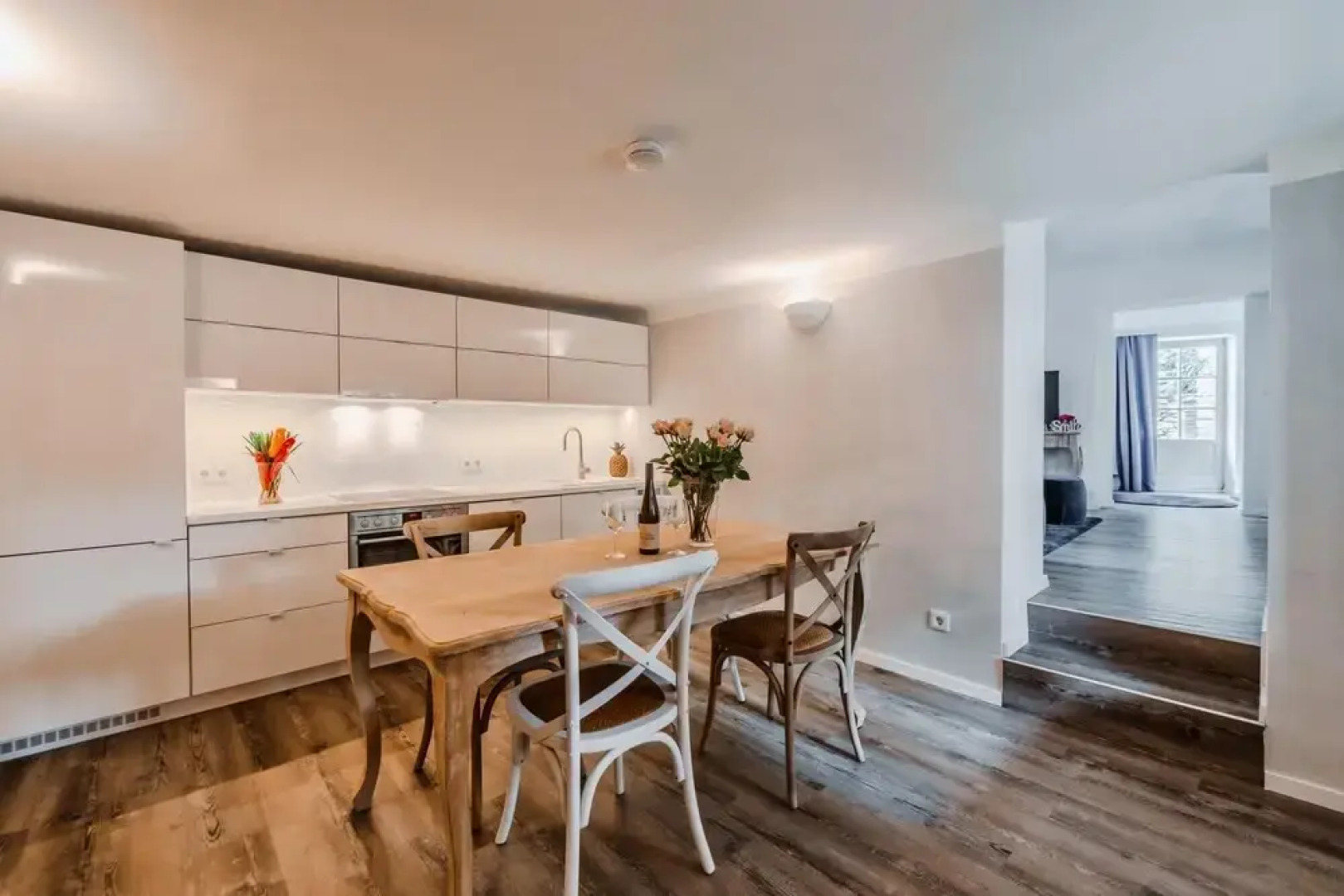 Deluxe Apartment With Private Patio and Terrace in the Historic Centre of D Rnstein