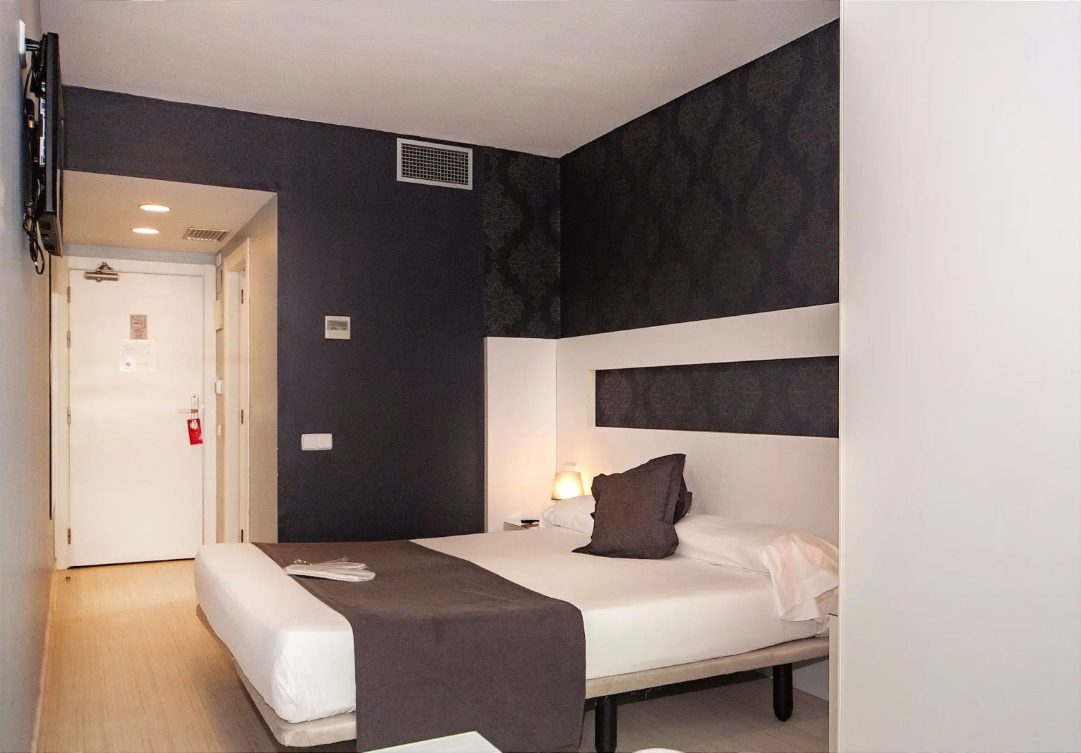 Отель Barna House Hotel