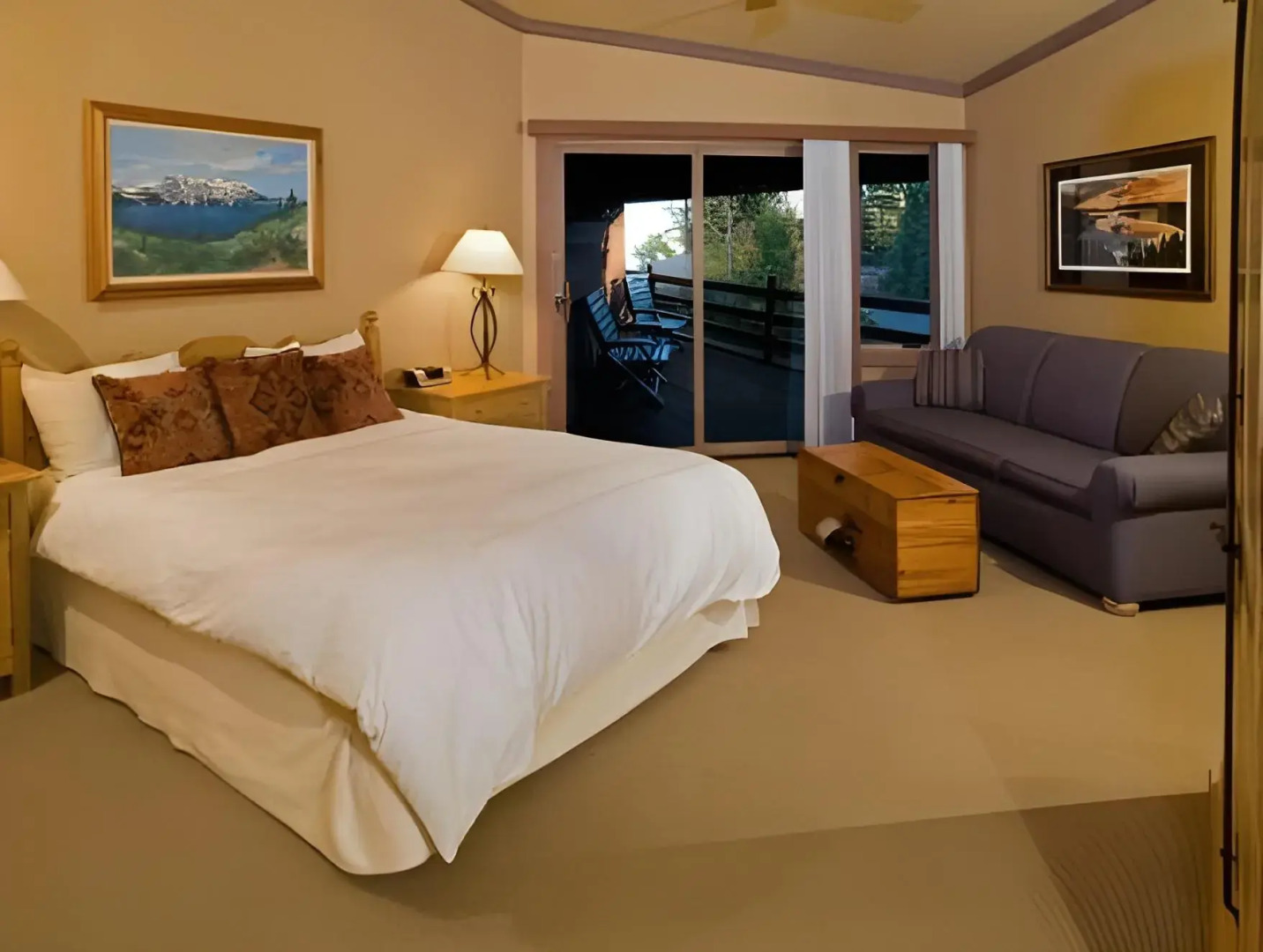 Sunnyside Restaurant & Lodge