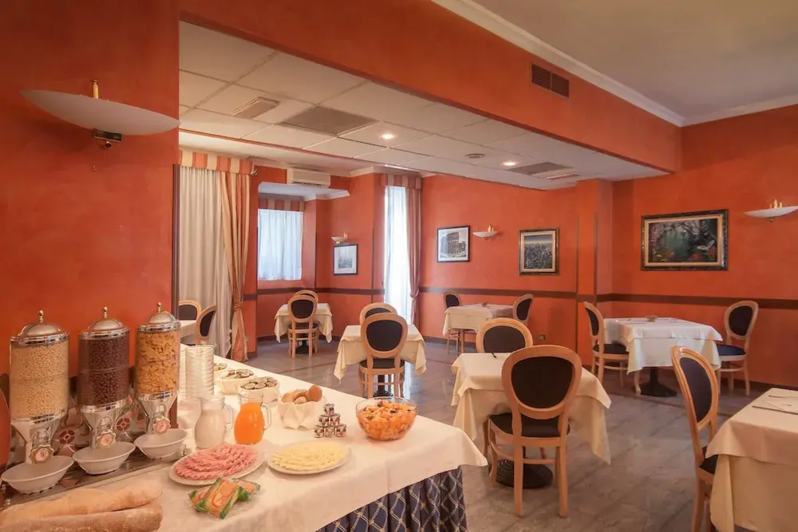 Massimi City Garden Hotel