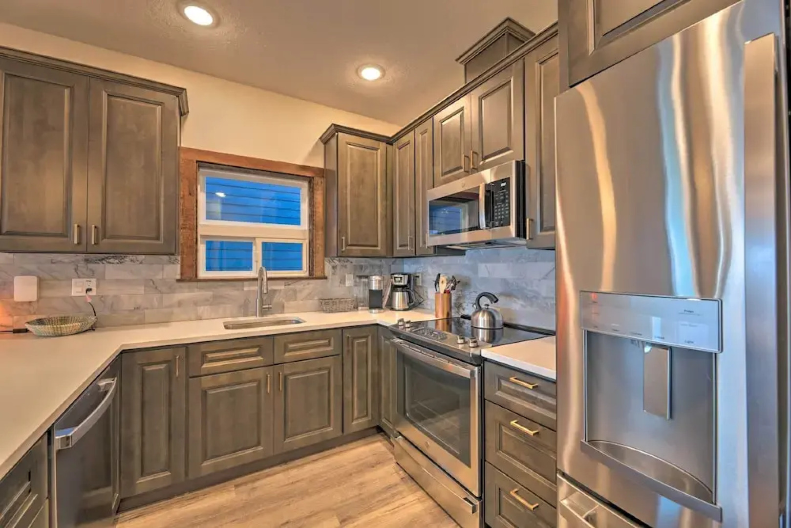 Sanderling Sea Cottages, Unit 6 w/ Beach Access!