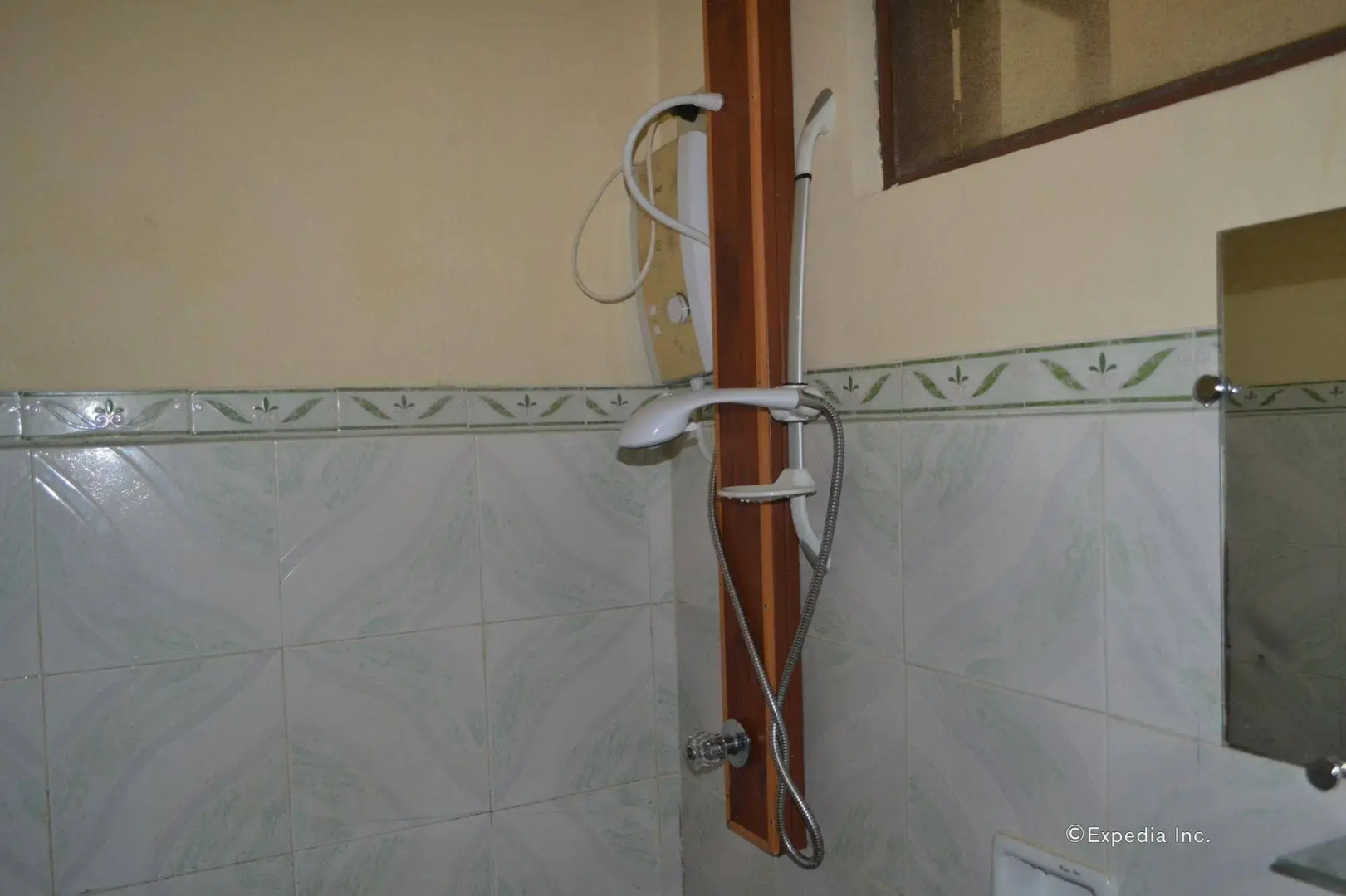 Four Seasons Seaview Hotel