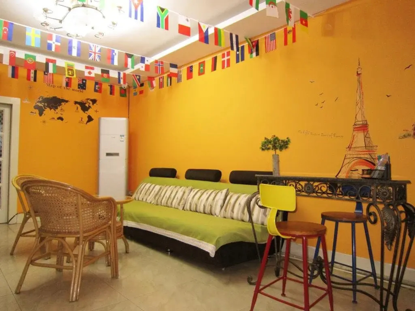 Datong Flower Fish Hostel