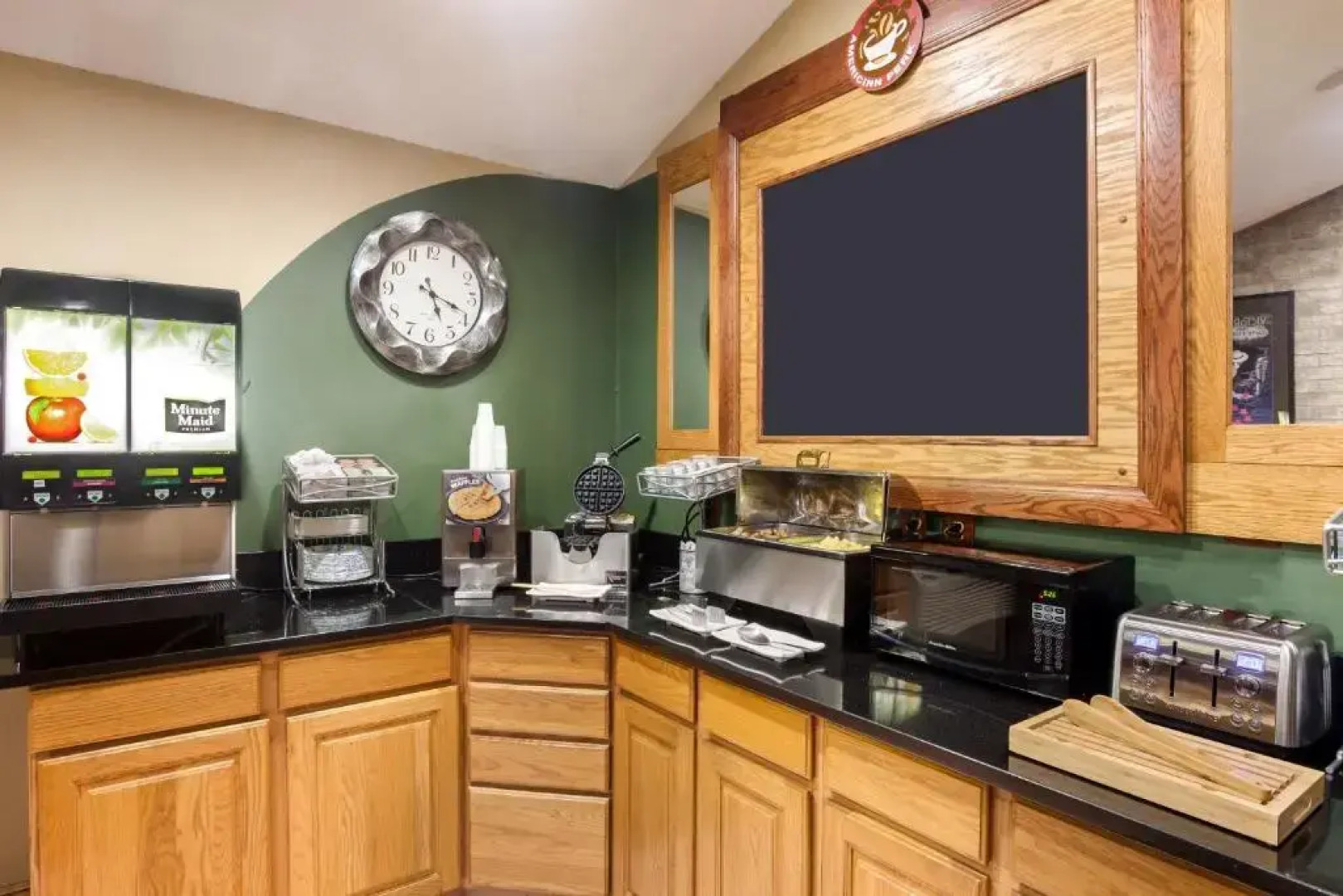 AmericInn Lodge & Suites Tomah