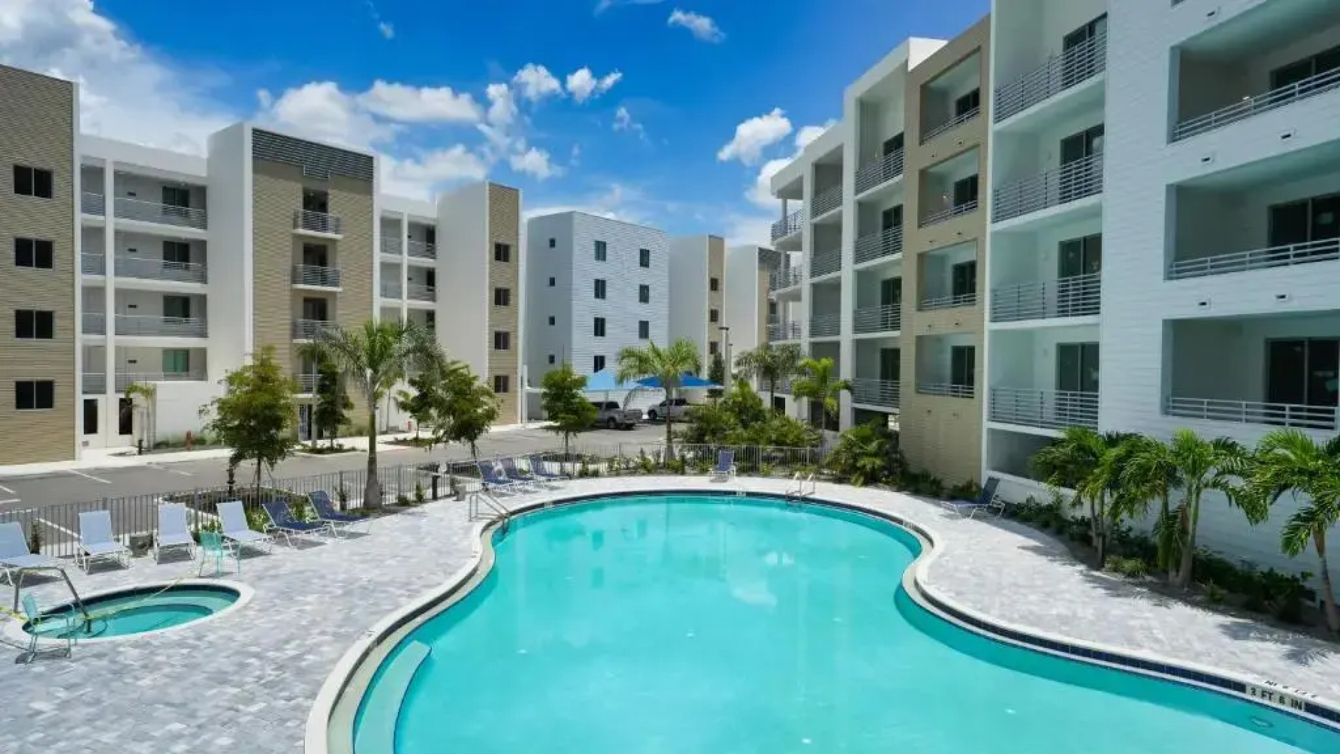All-New, Waterfront Condo in Downtown Sarasota!
