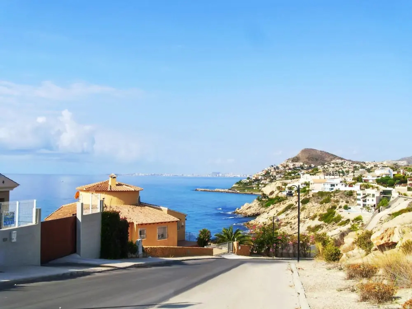 Apartment With 2 Bedrooms in El Campello, With Wonderful Mountain View