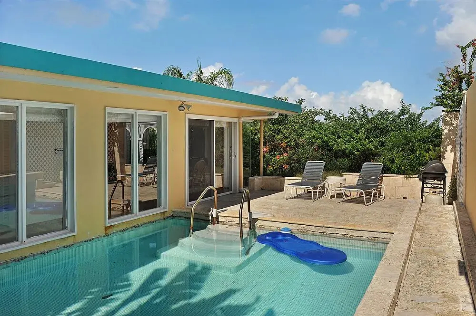 Pavilions and Pools Villa Hotel