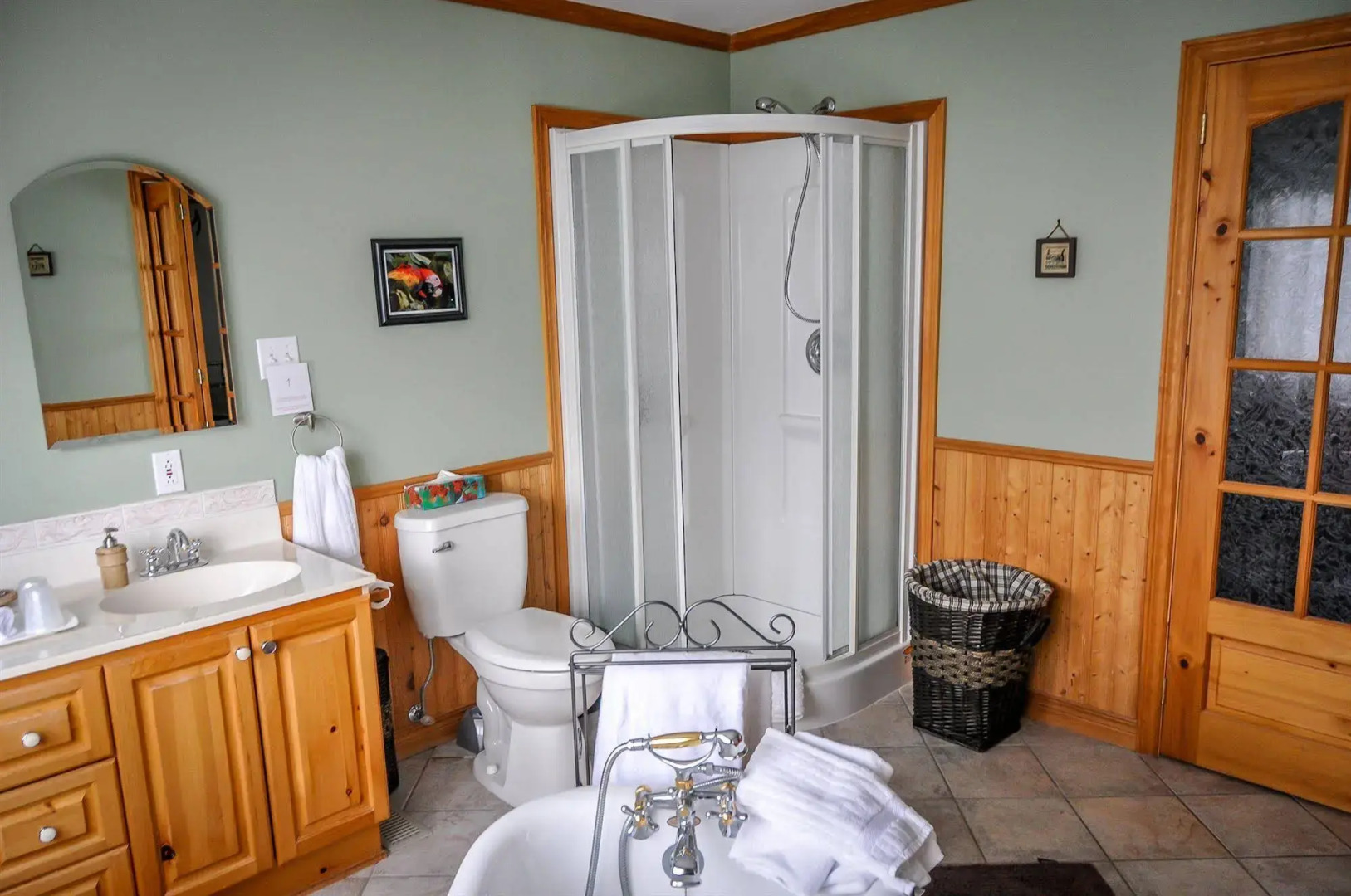 A La Villa Rivermead