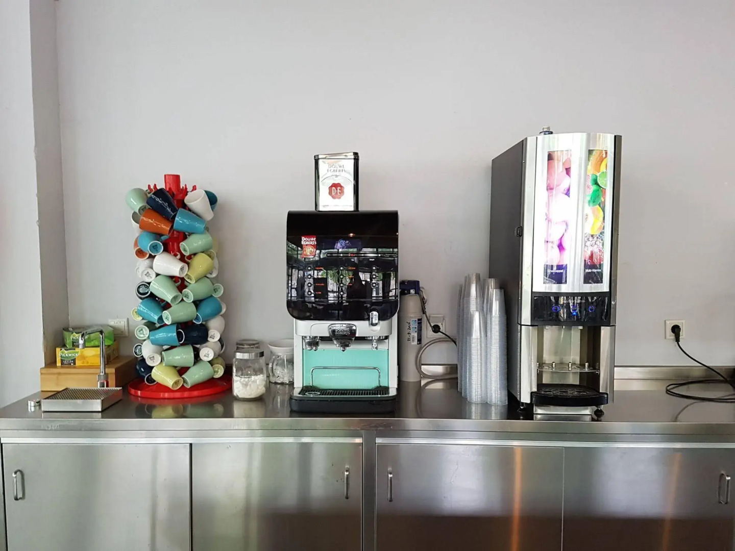 WOW Hostel Amsterdam