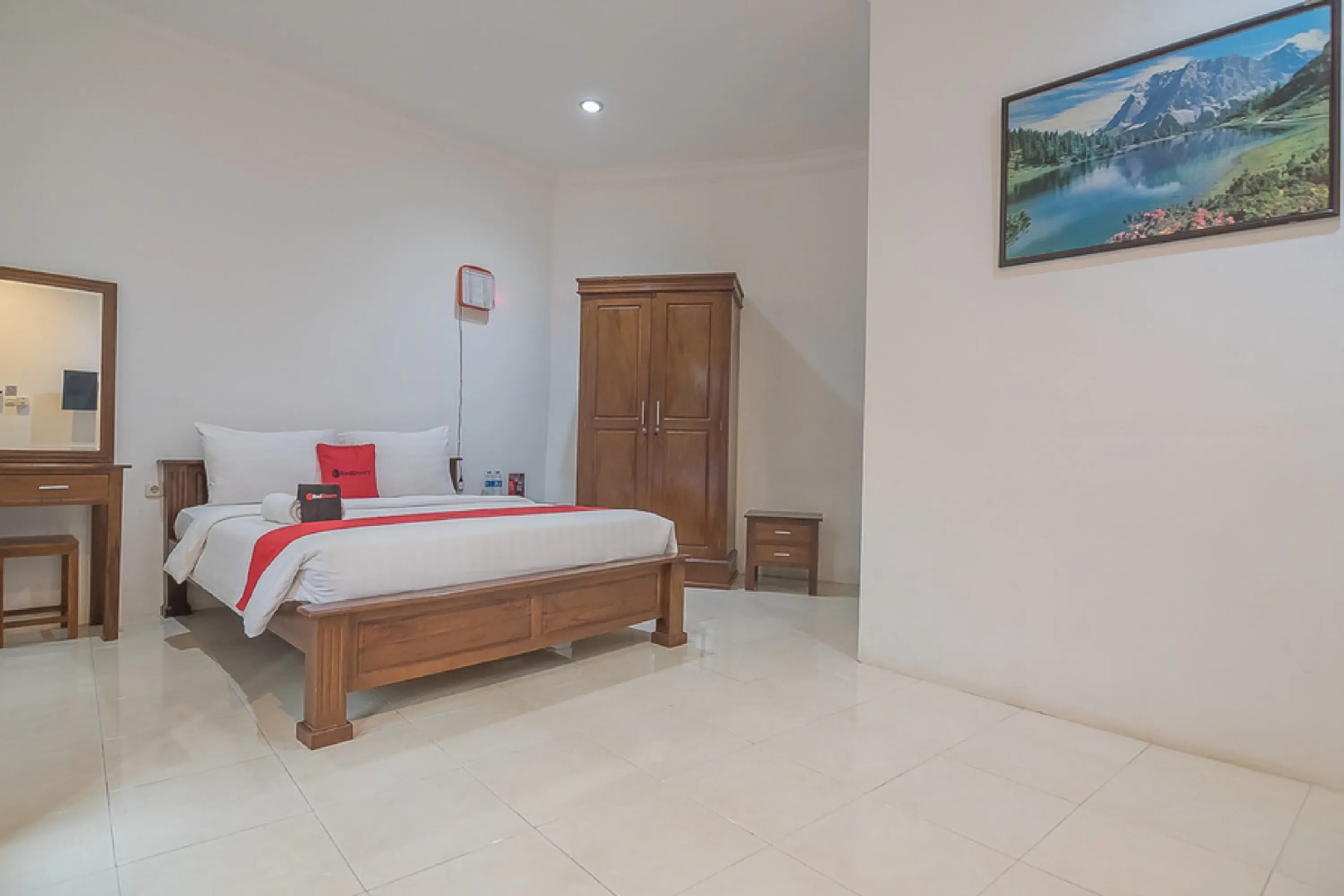 RedDoorz @ Jatinangor