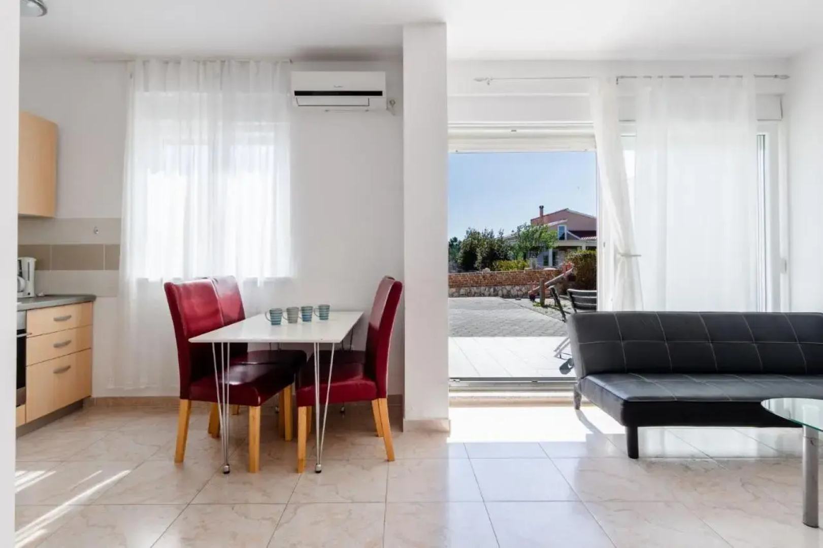 Apartment Village Nin