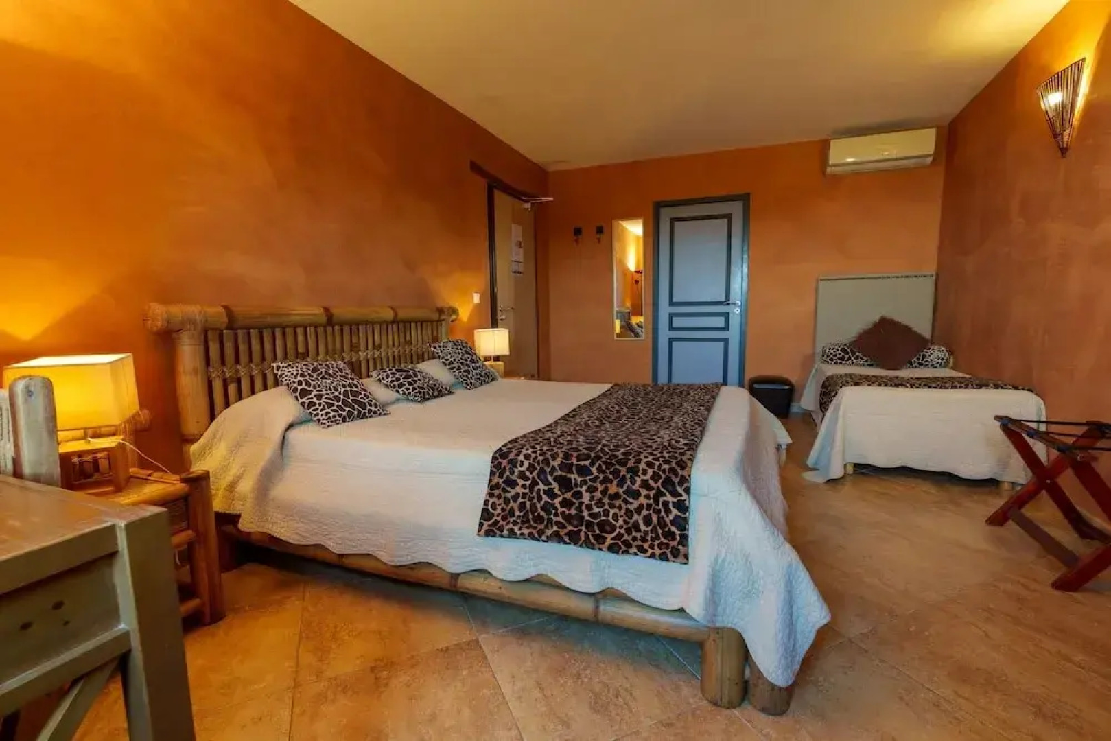 Hôtel Le Saint Jean