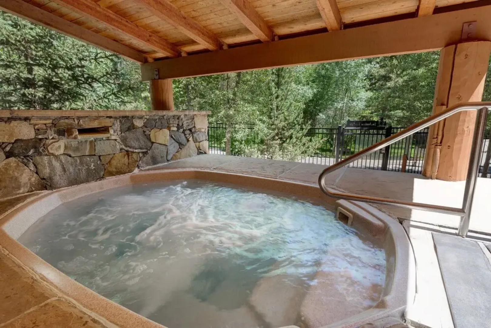 Jackpine Lodge by Summit County Mountain Retreats