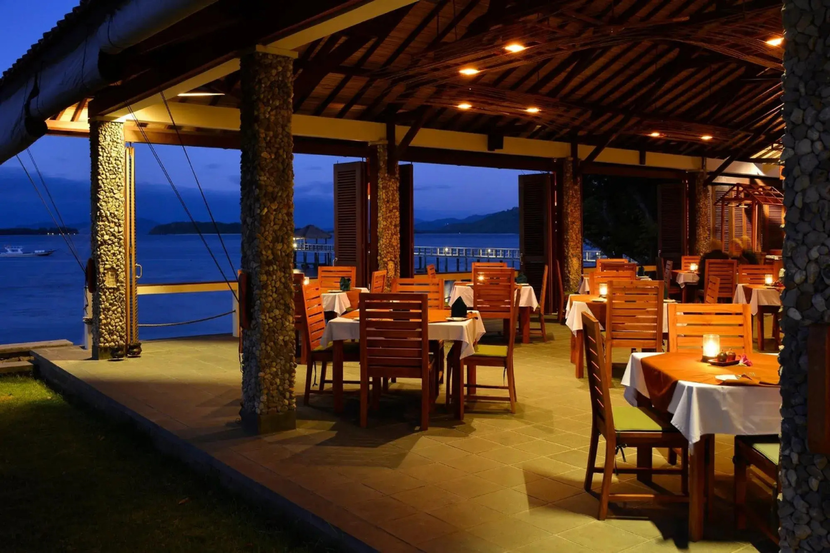 Cocotinos Sekotong, a Boutique Beach Resort & Spa