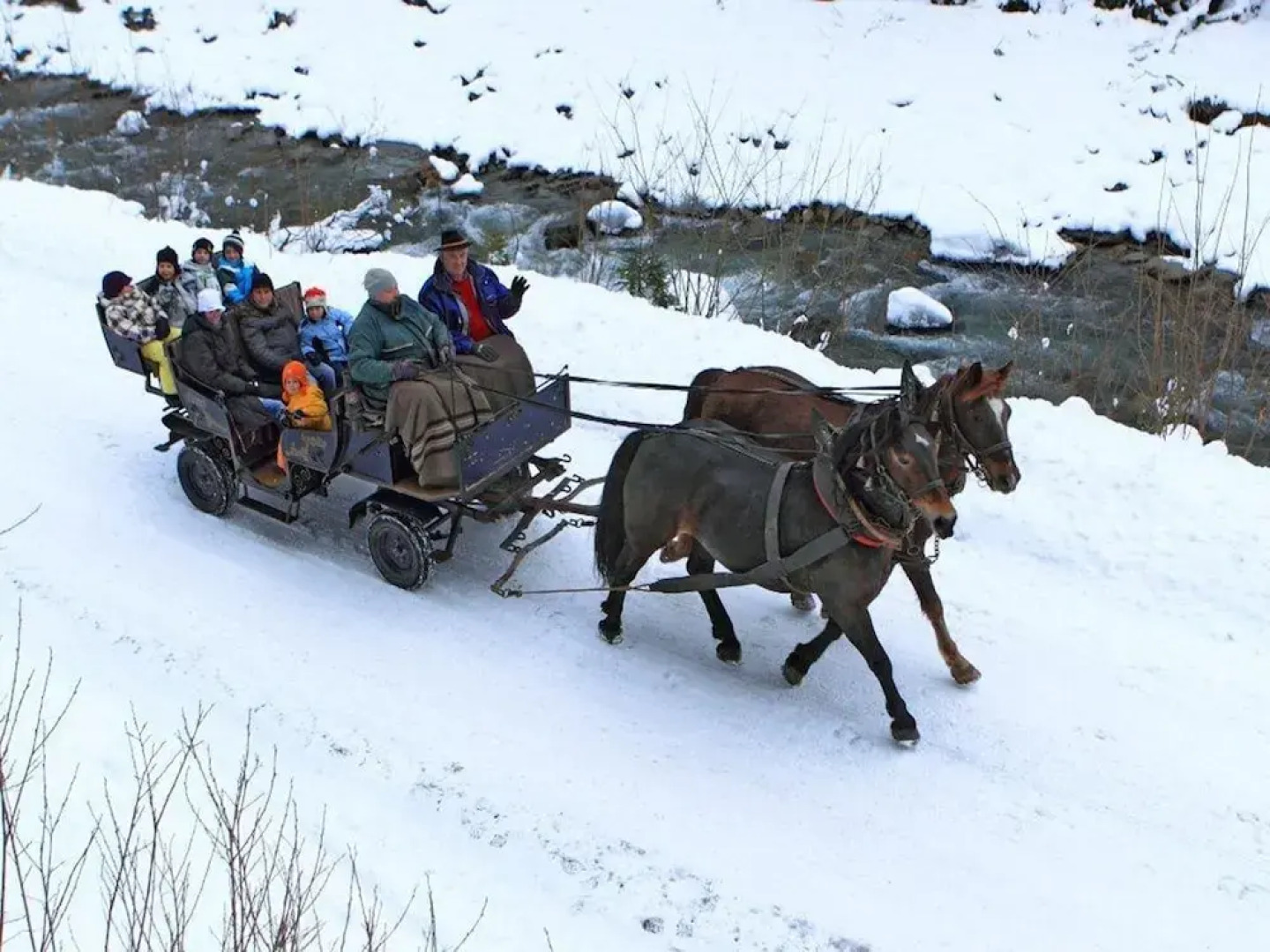 Cozy Apartment with Sauna near Ski Area in Silbertal