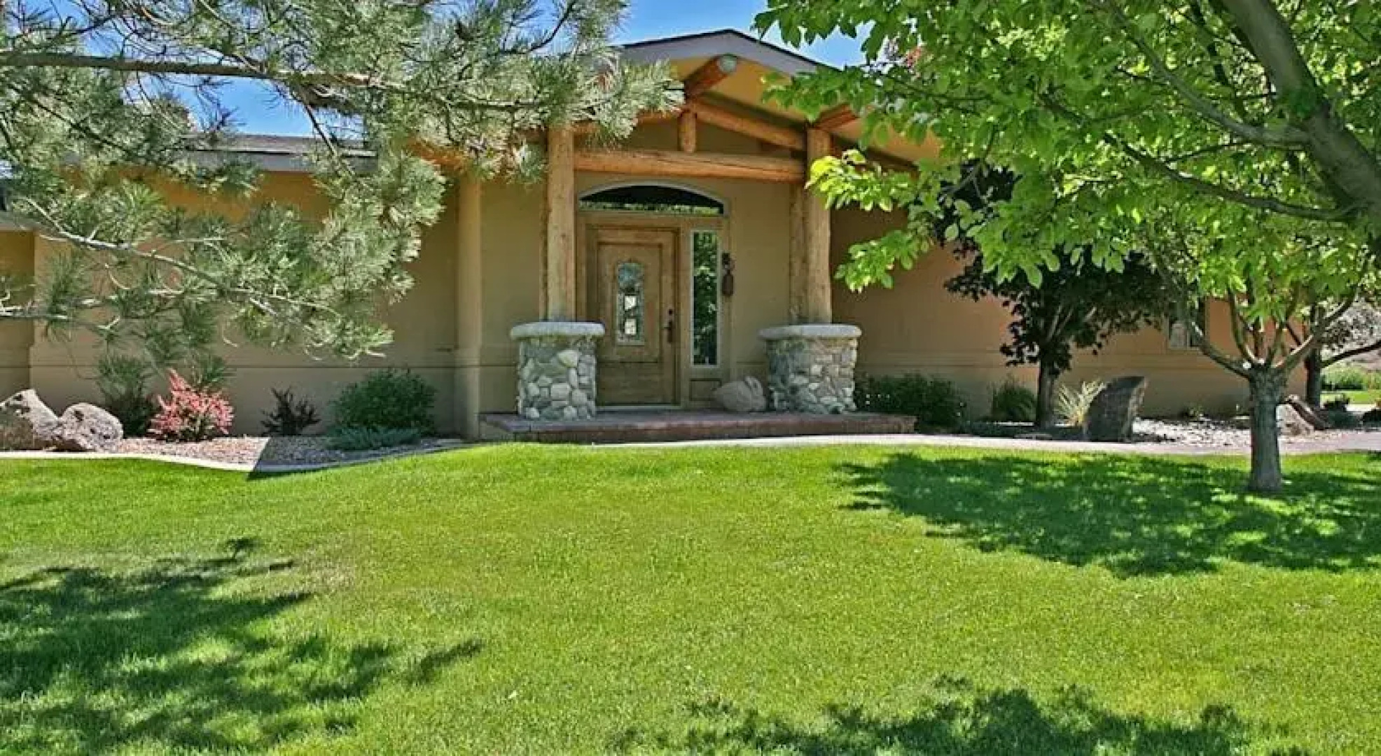 Thousand Springs Winery Bed and Breakfast