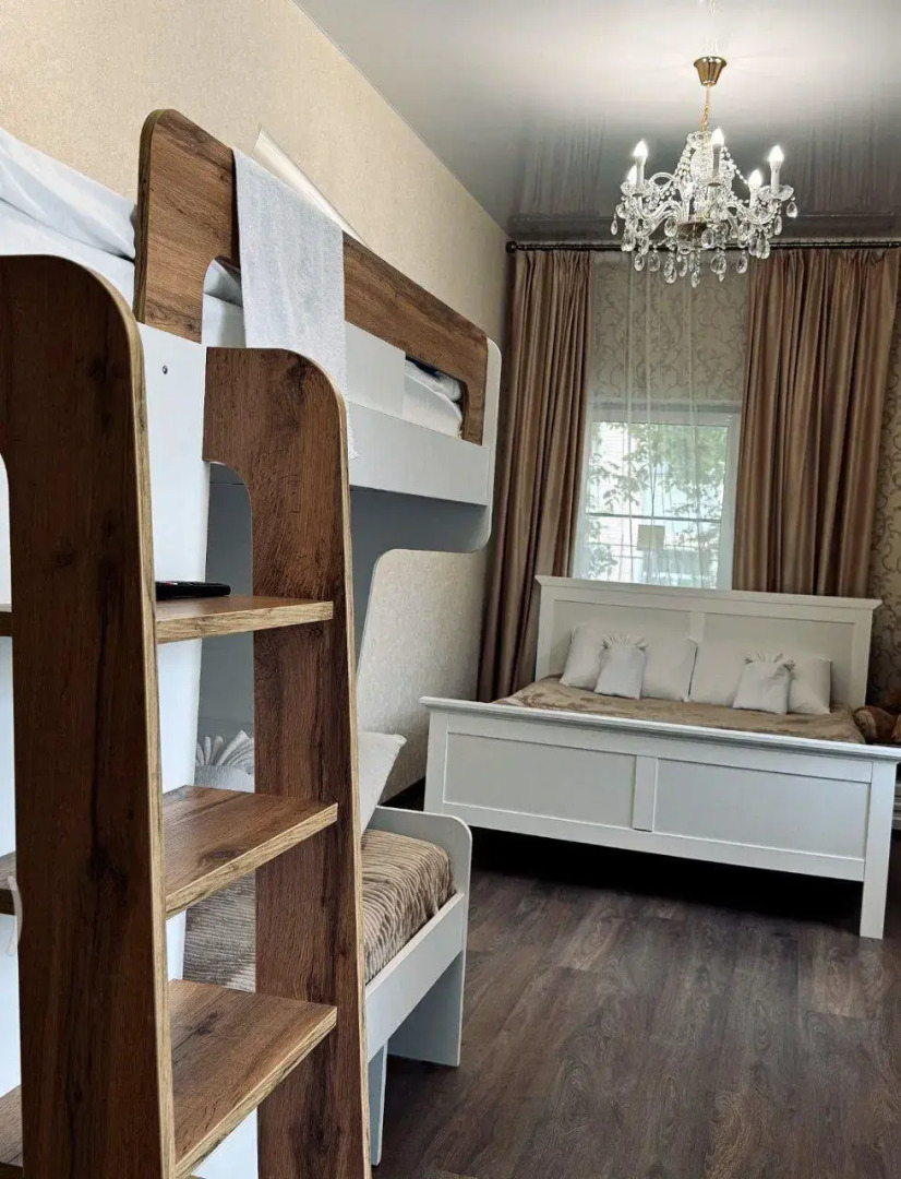 Уманский дом Семь Башен