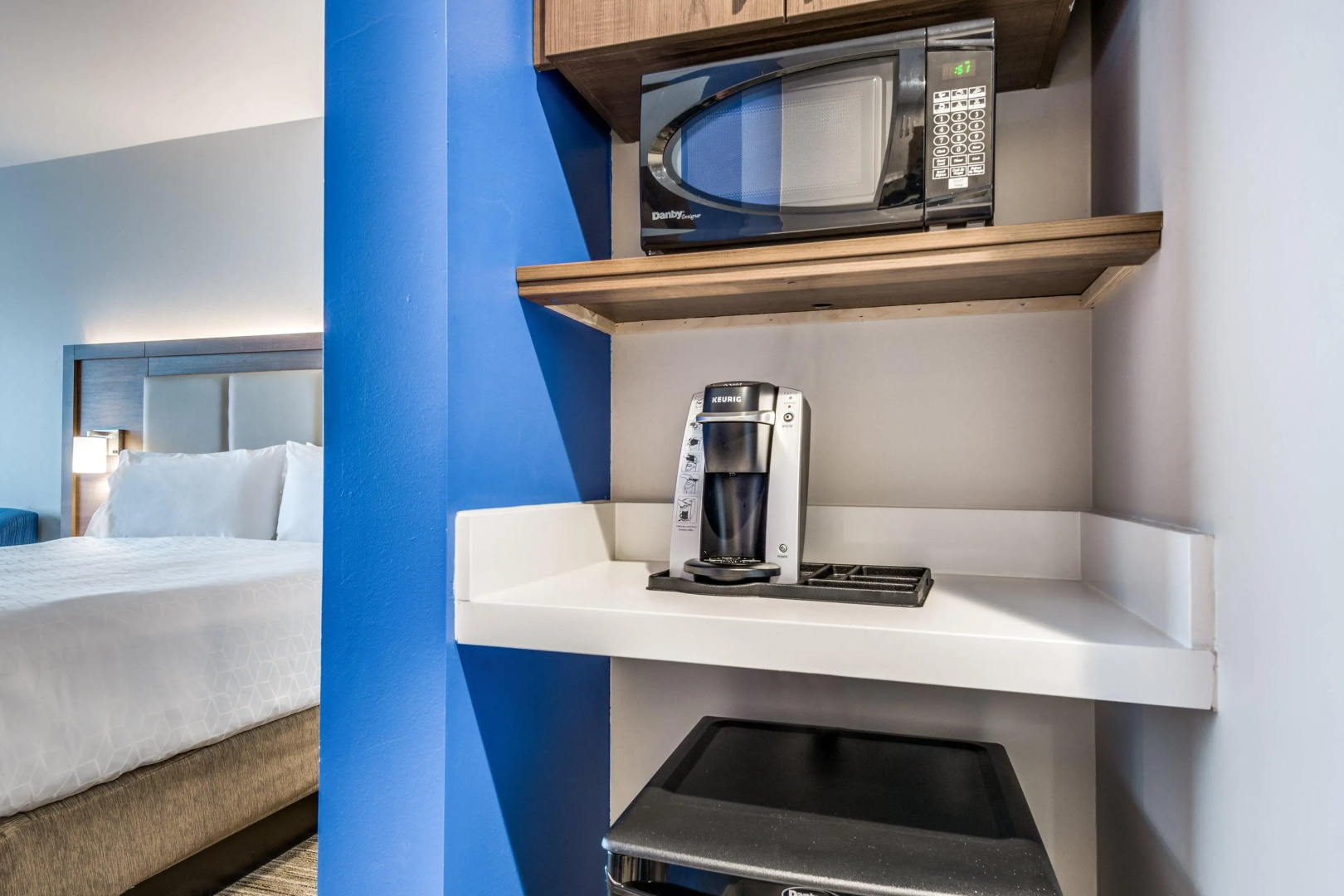 Holiday Inn Express & Suites Denton South by IHG