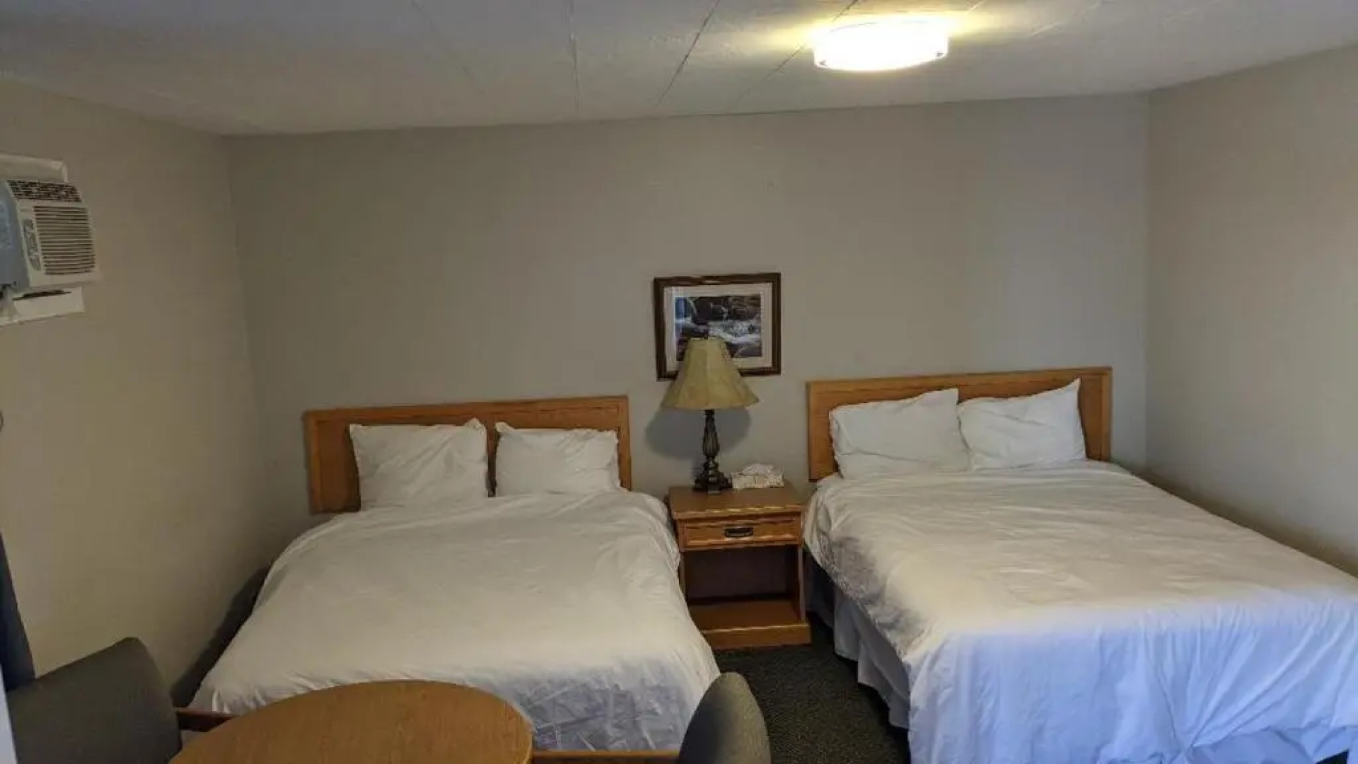 Valois Restaurant & Motel