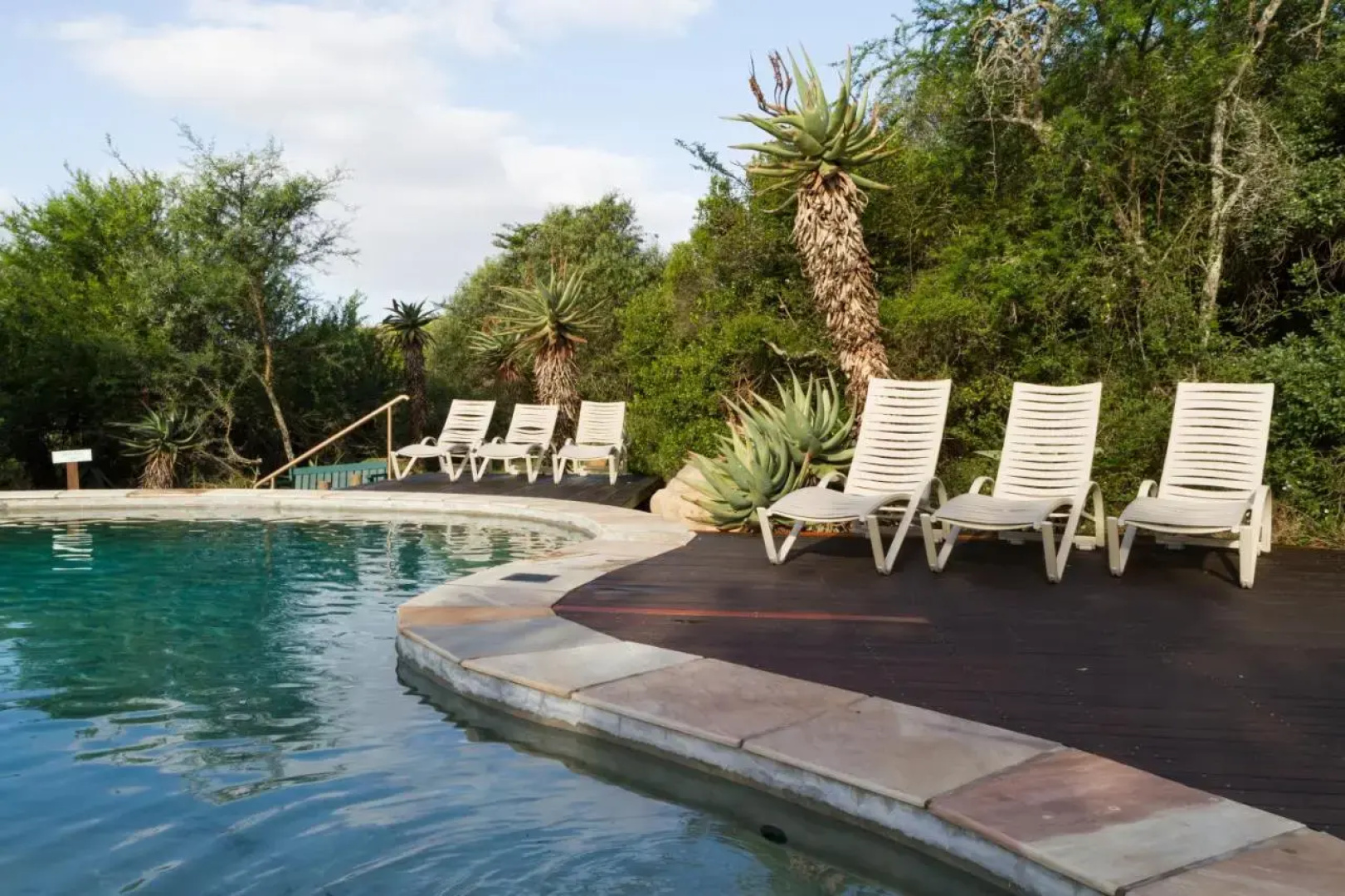 Stonehill River Lodge